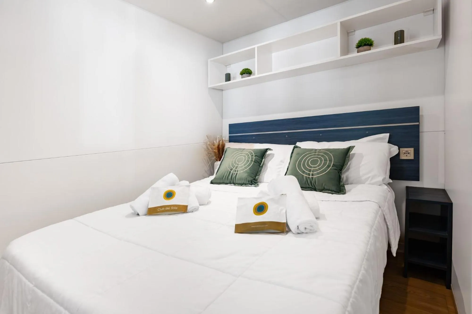 Bed in Club del Sole Spina Family Collection