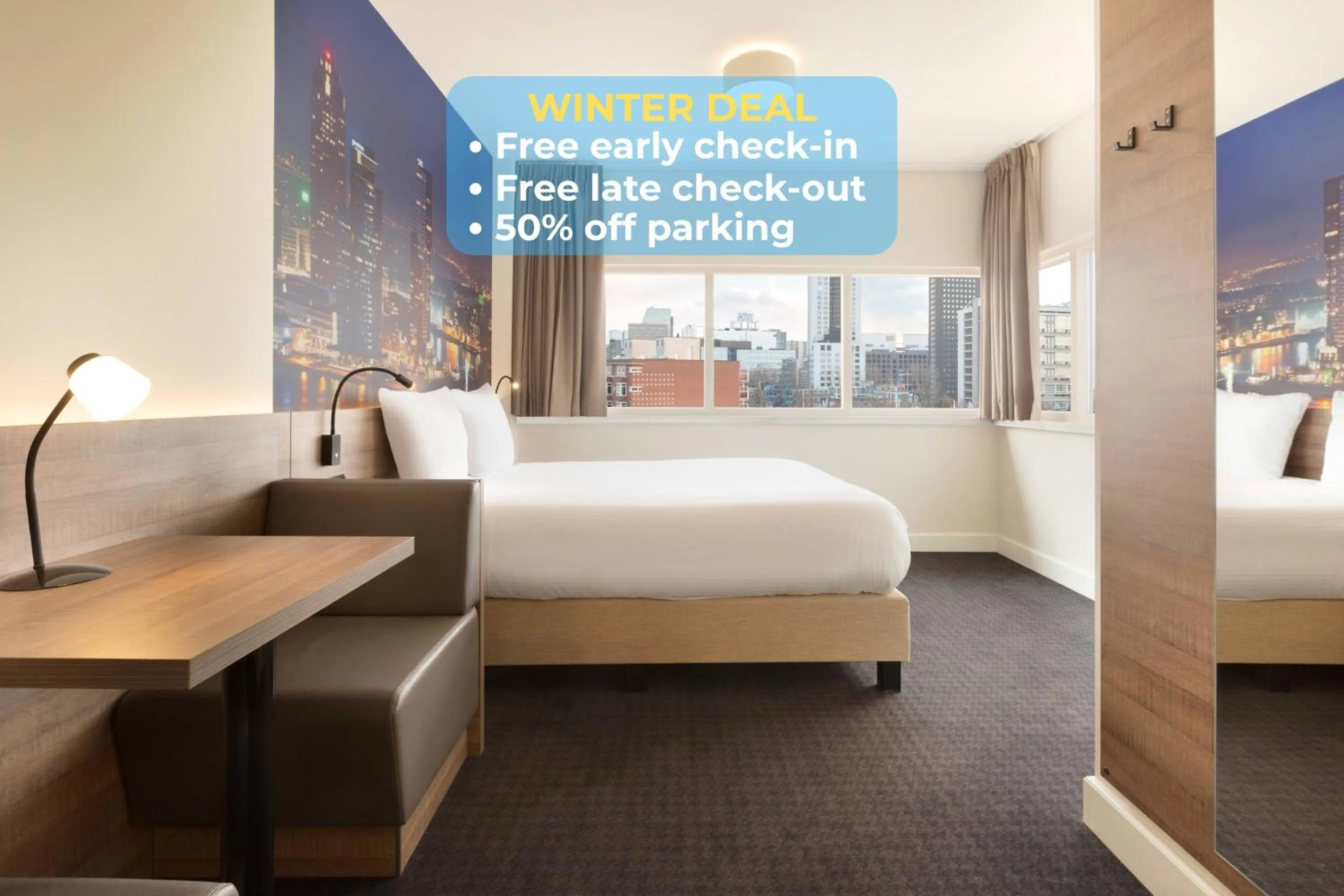 Photo of the whole room, Bed in Rotterdam Teleport Hotel