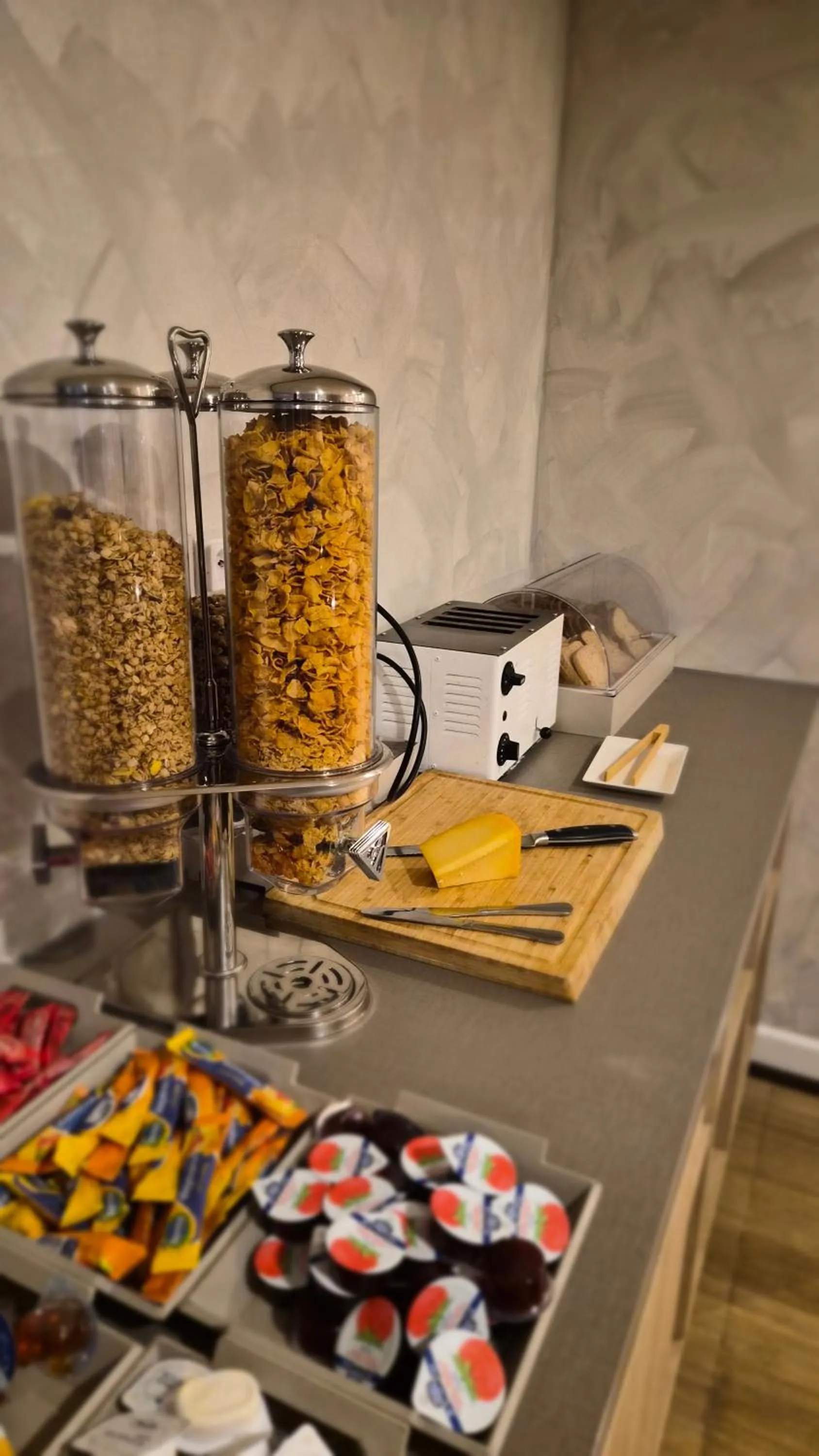 Rotterdam Teleport Hotel