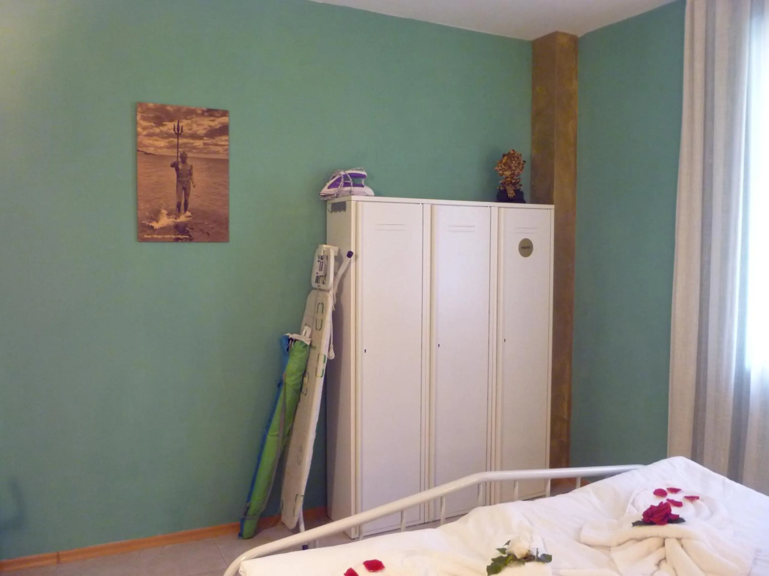 Bed in Apartment Tourist Complex Rose Village