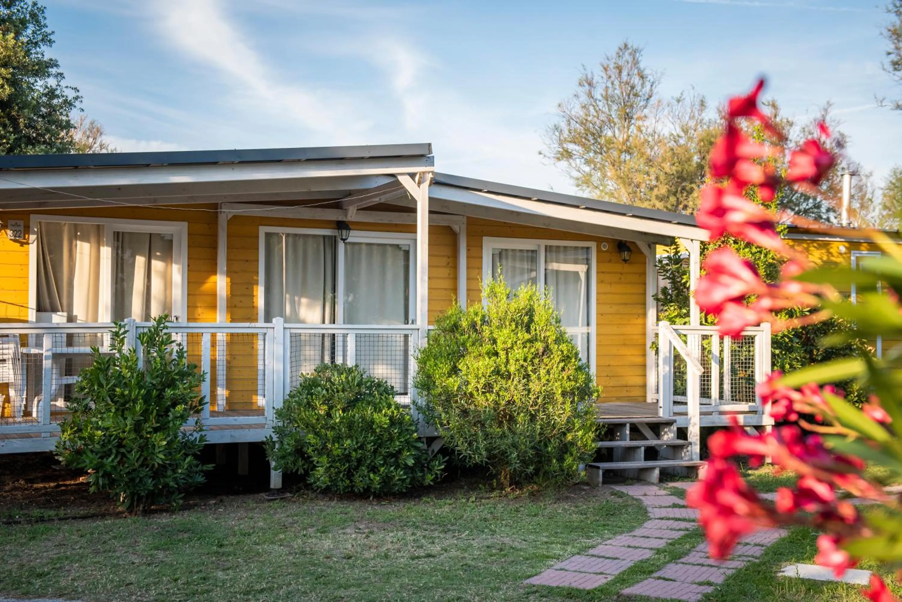 Property building in Club del Sole Vigna sul Mar Family Collection