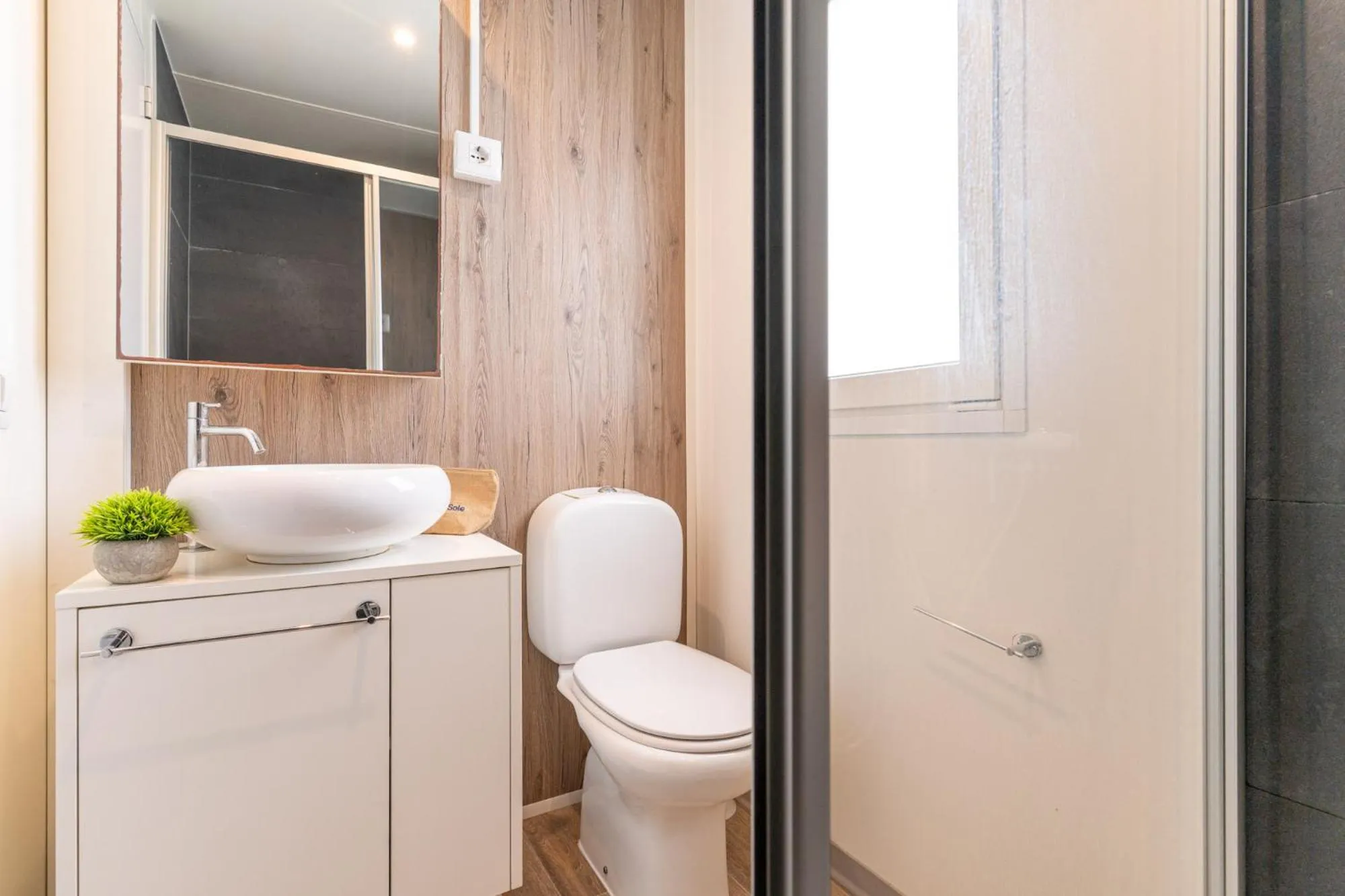 Shower in Club del Sole Vigna sul Mar Family Collection