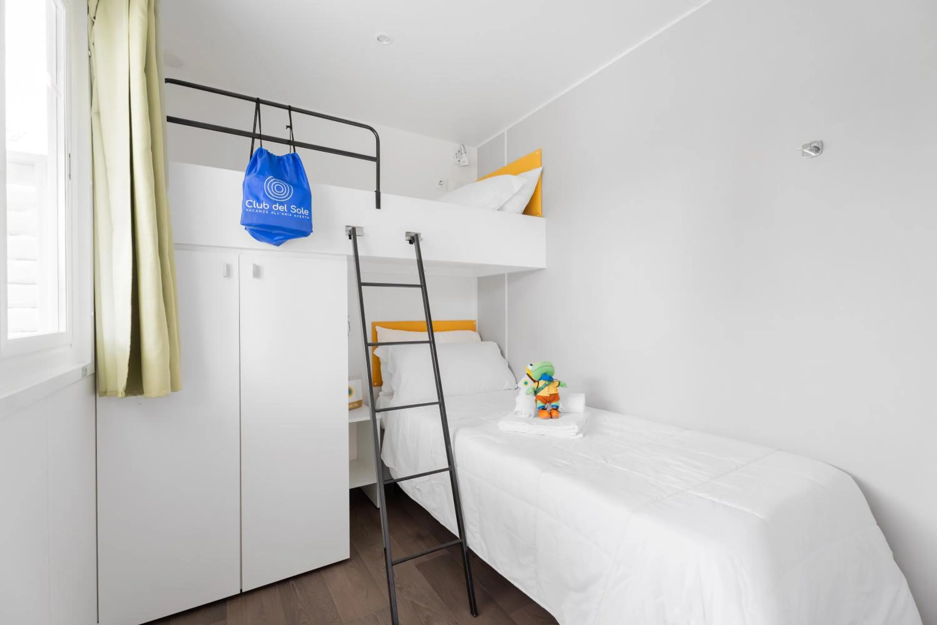 Bedroom, Bed in Club del Sole Vigna sul Mar Family Collection