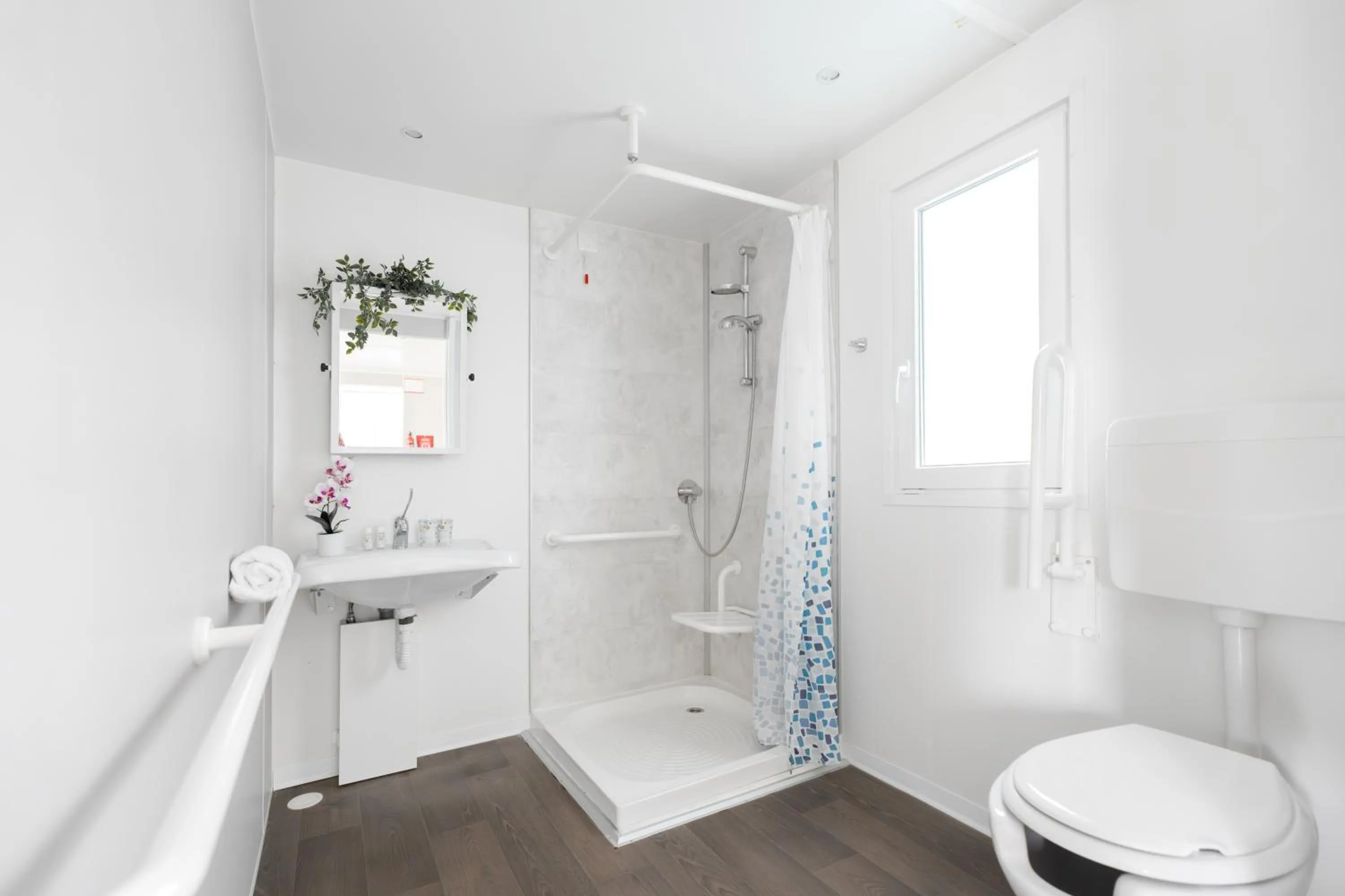 Shower in Club del Sole Vigna sul Mar Family Collection