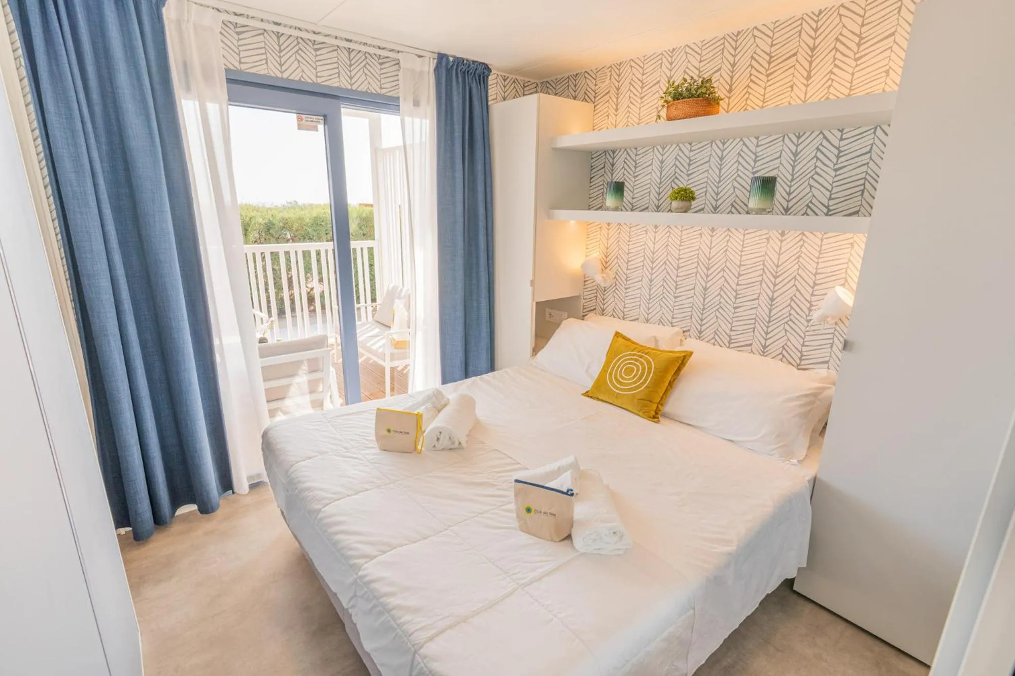 Bedroom, Bed in Club del Sole Vigna sul Mar Family Collection