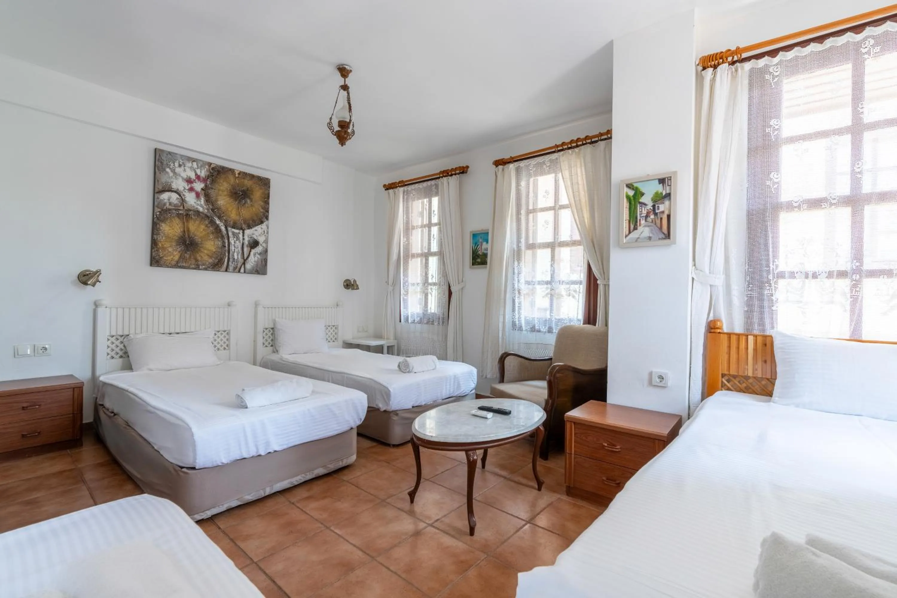 Photo of the whole room, Bed in Atelya Art Hotel