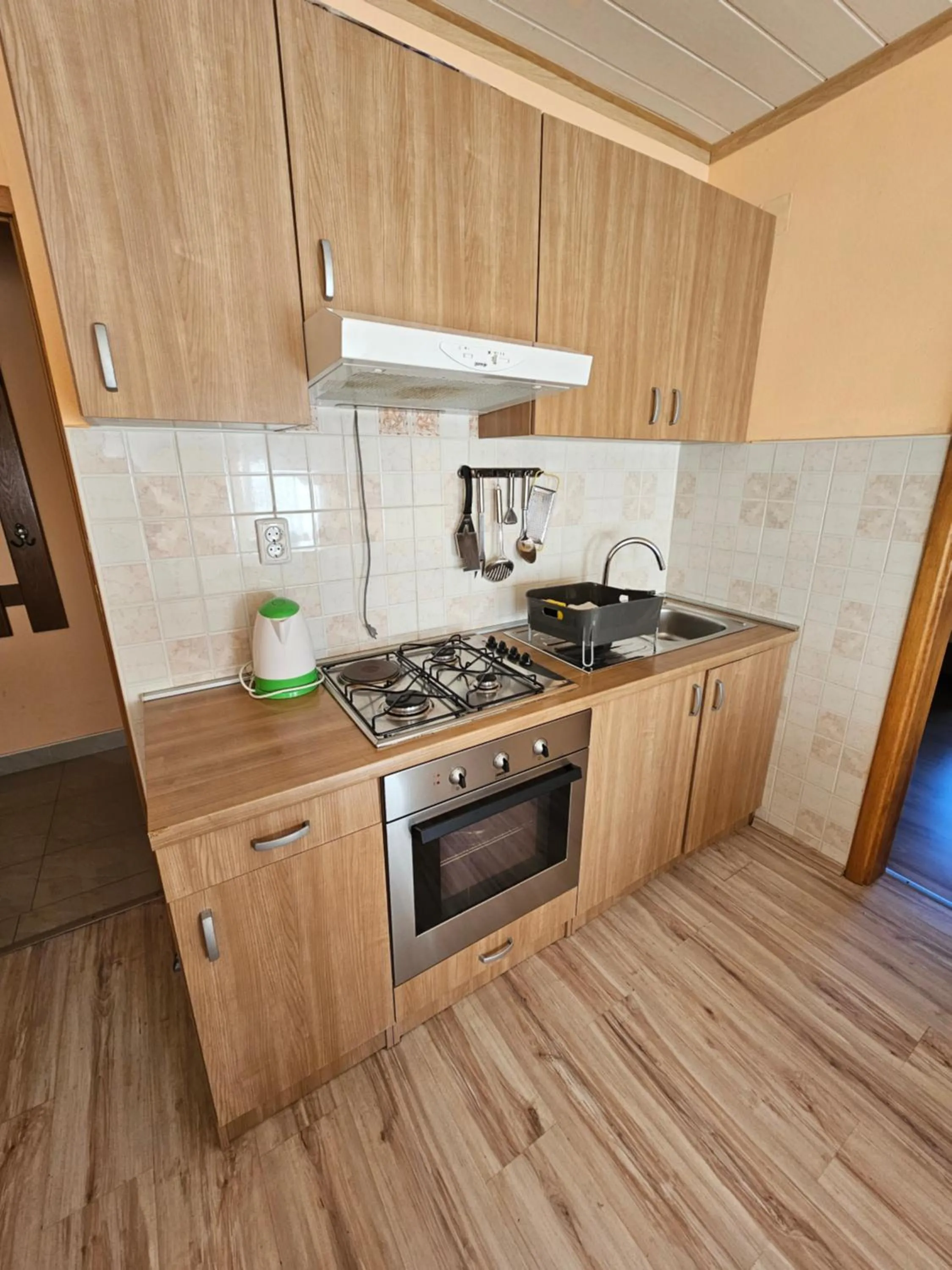 Kitchen or kitchenette in House Mirjana
