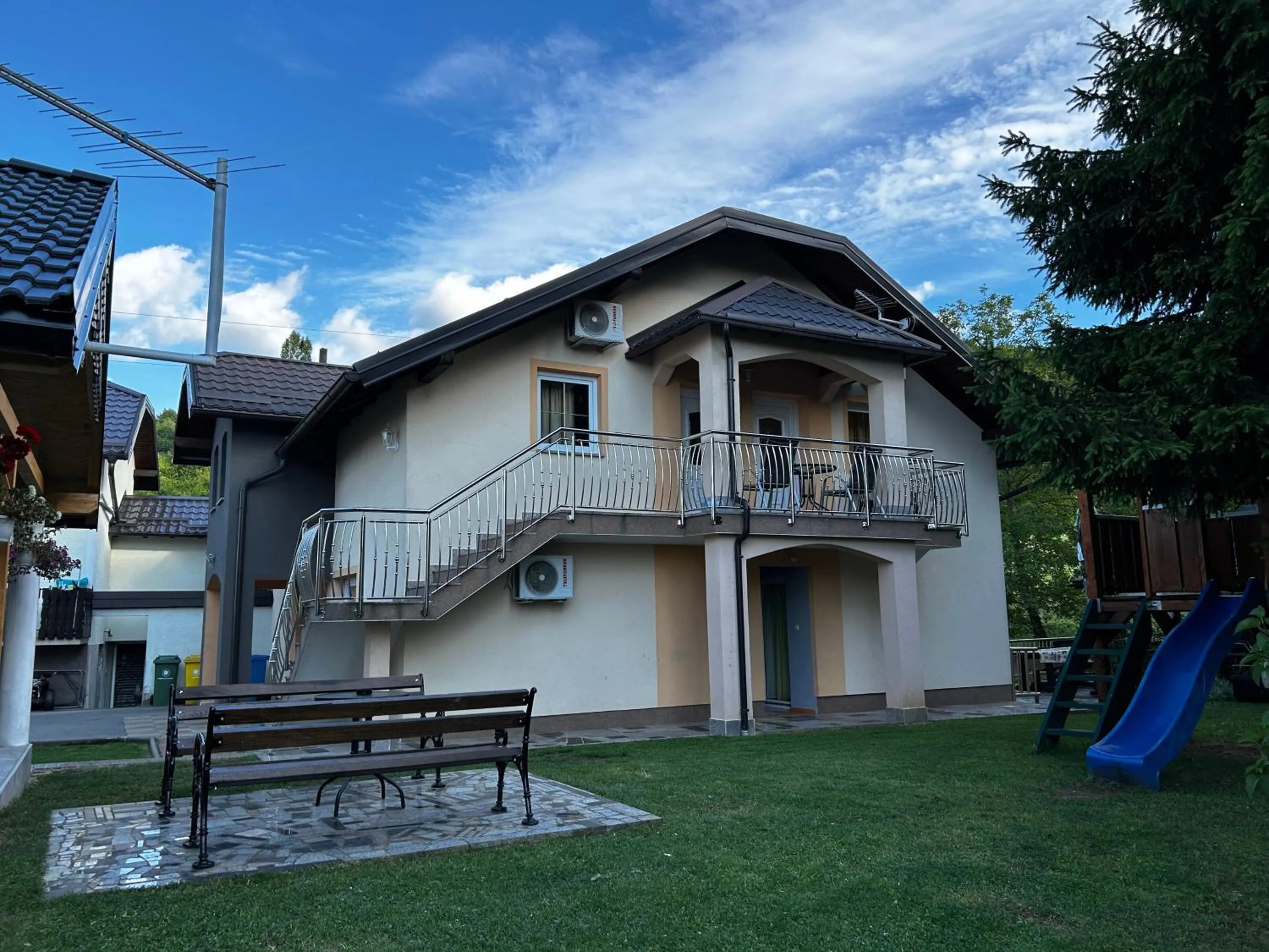 Property building in House Mirjana