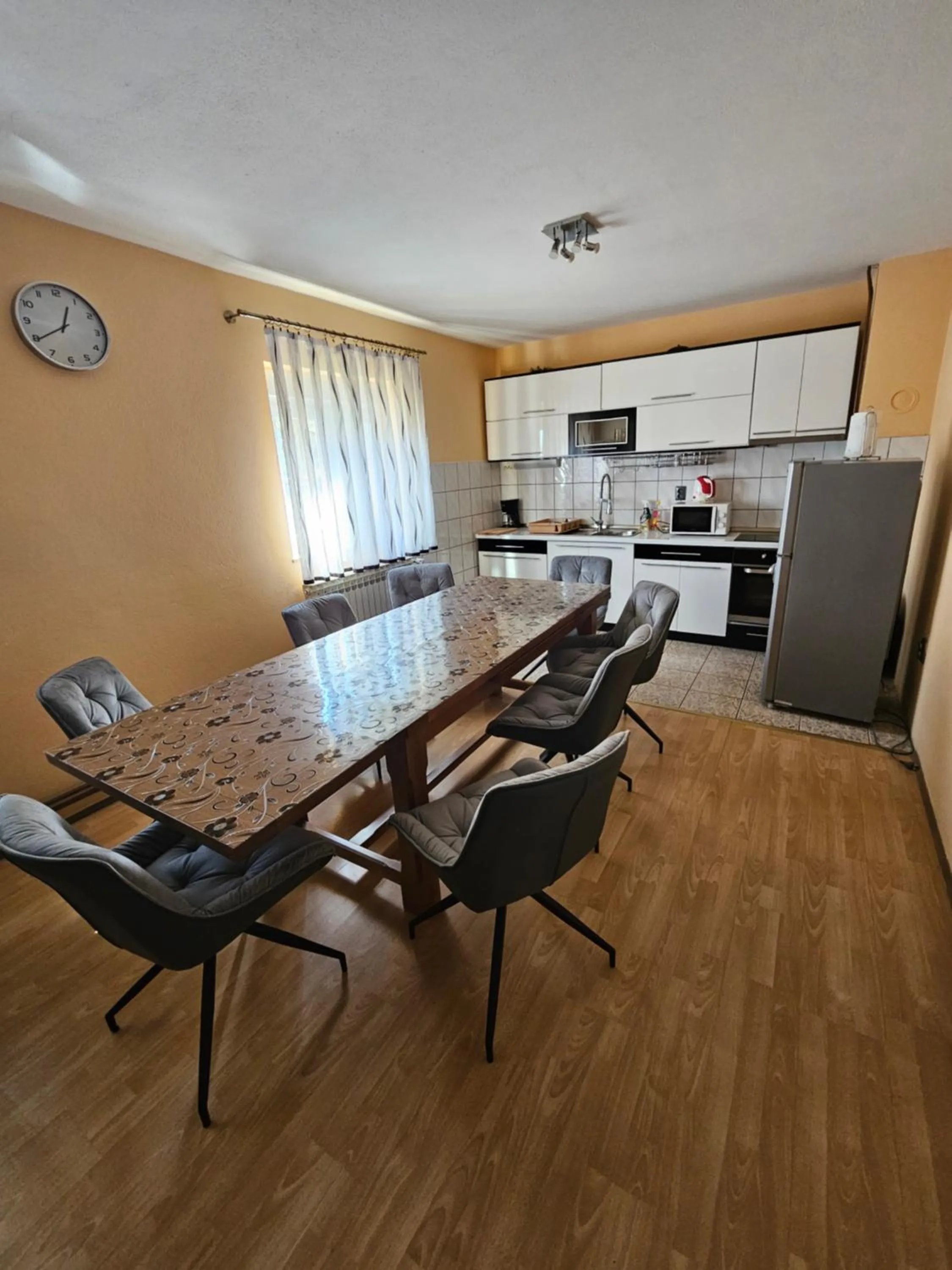 Dining area in House Mirjana