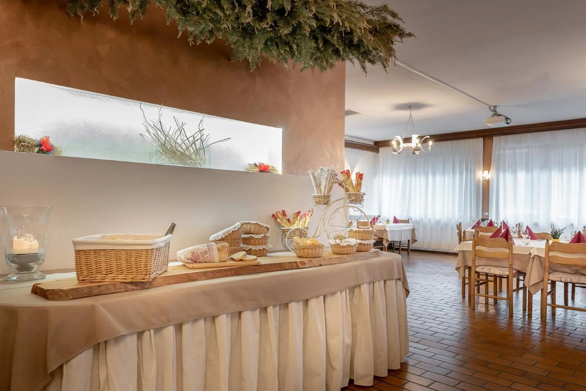 Restaurant/places to eat in Hotel Latemar