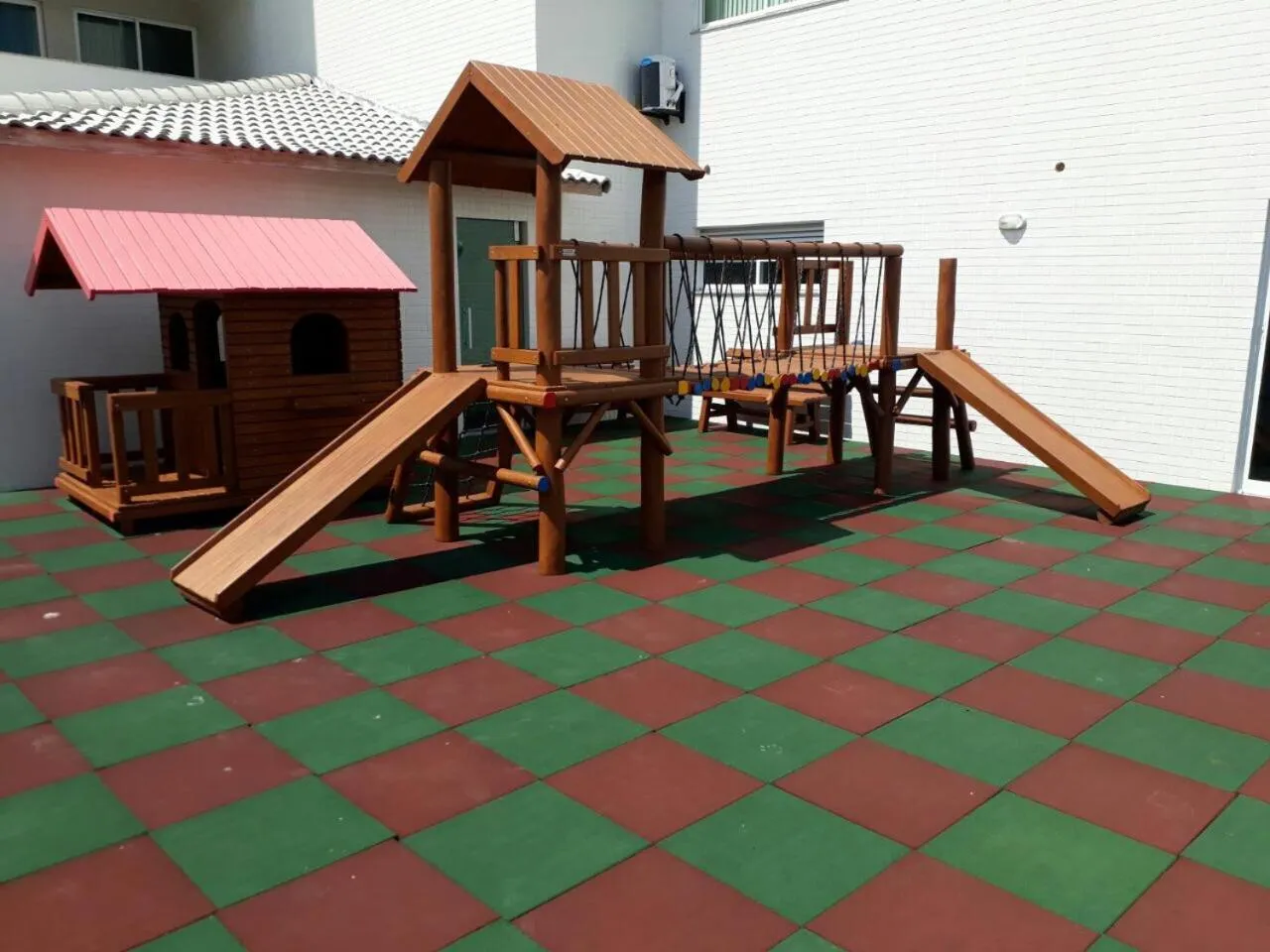 Children play ground in Apartamento Super Luxo em Arraial do Cabo
