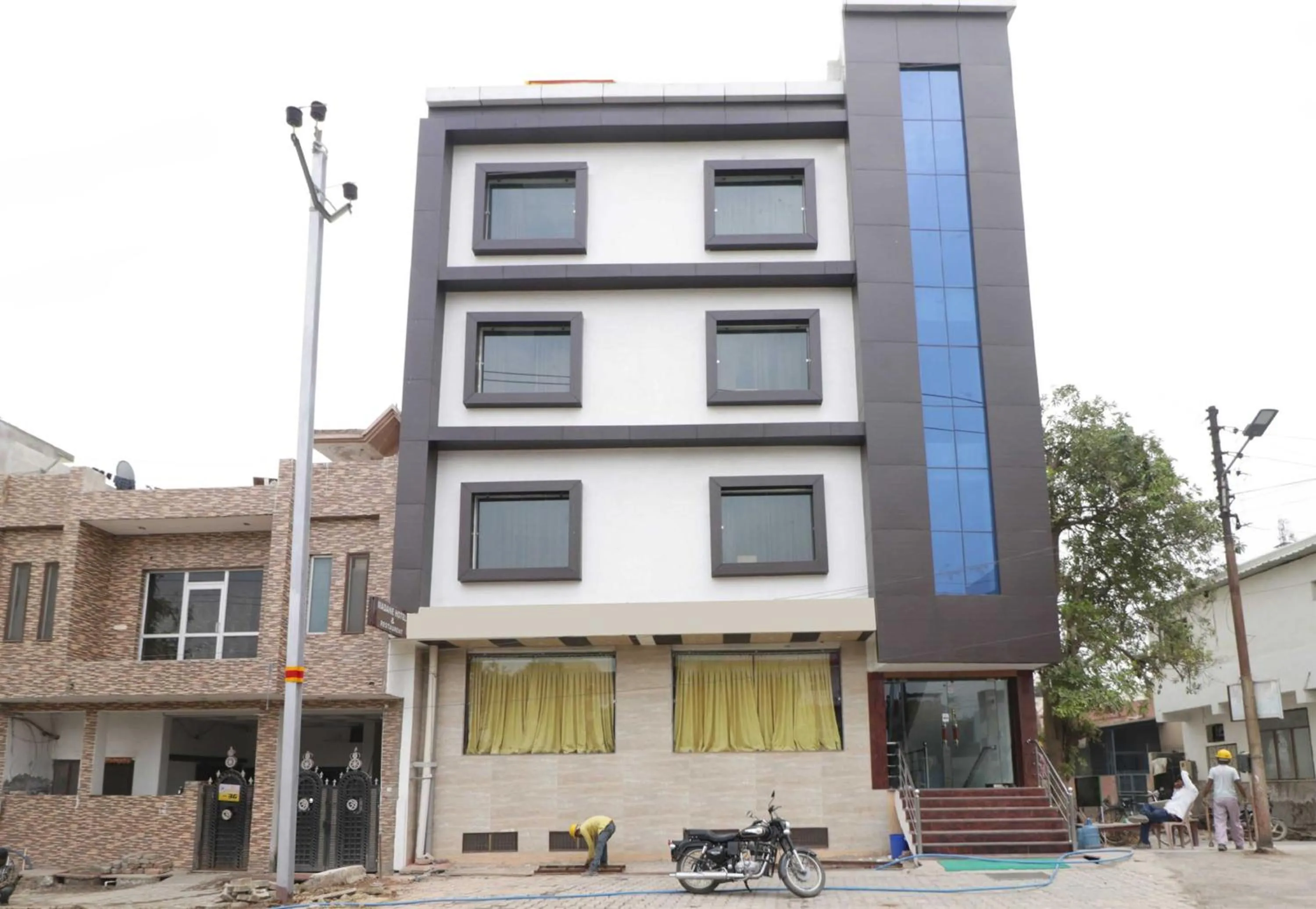 Facade/entrance in Hotel O Jalsa