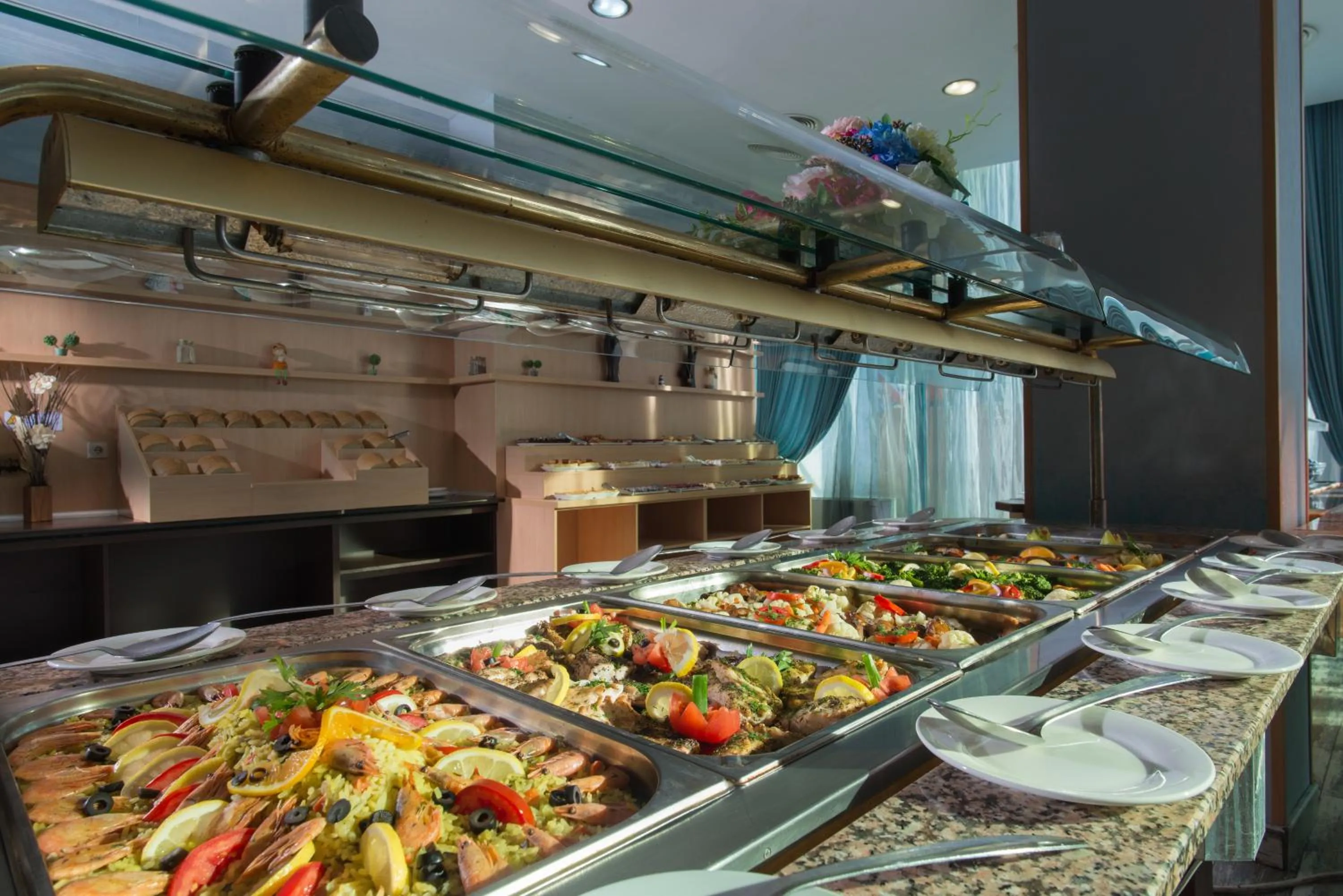 Restaurant/places to eat in Hotel Primorsko Del Sol