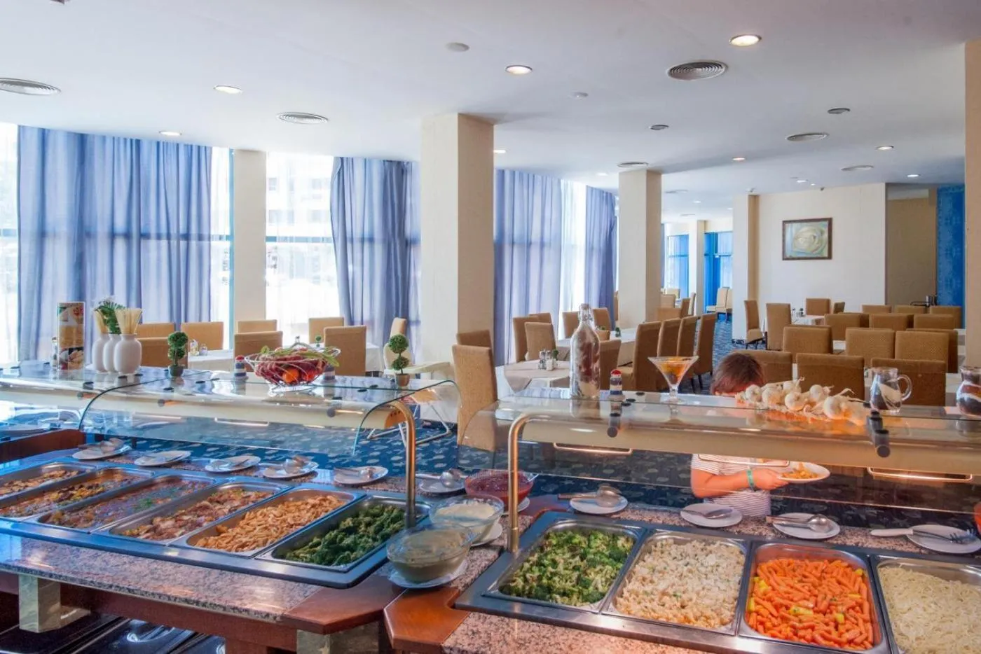 Buffet breakfast in Hotel Primorsko Del Sol