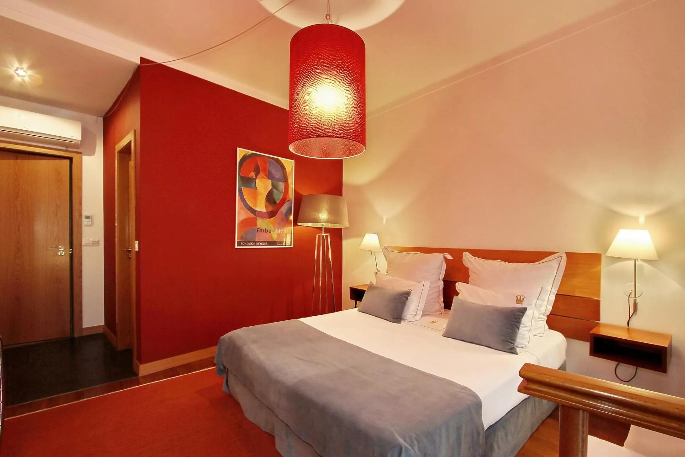 Street view, Bed in Hotel Mestre de Avis