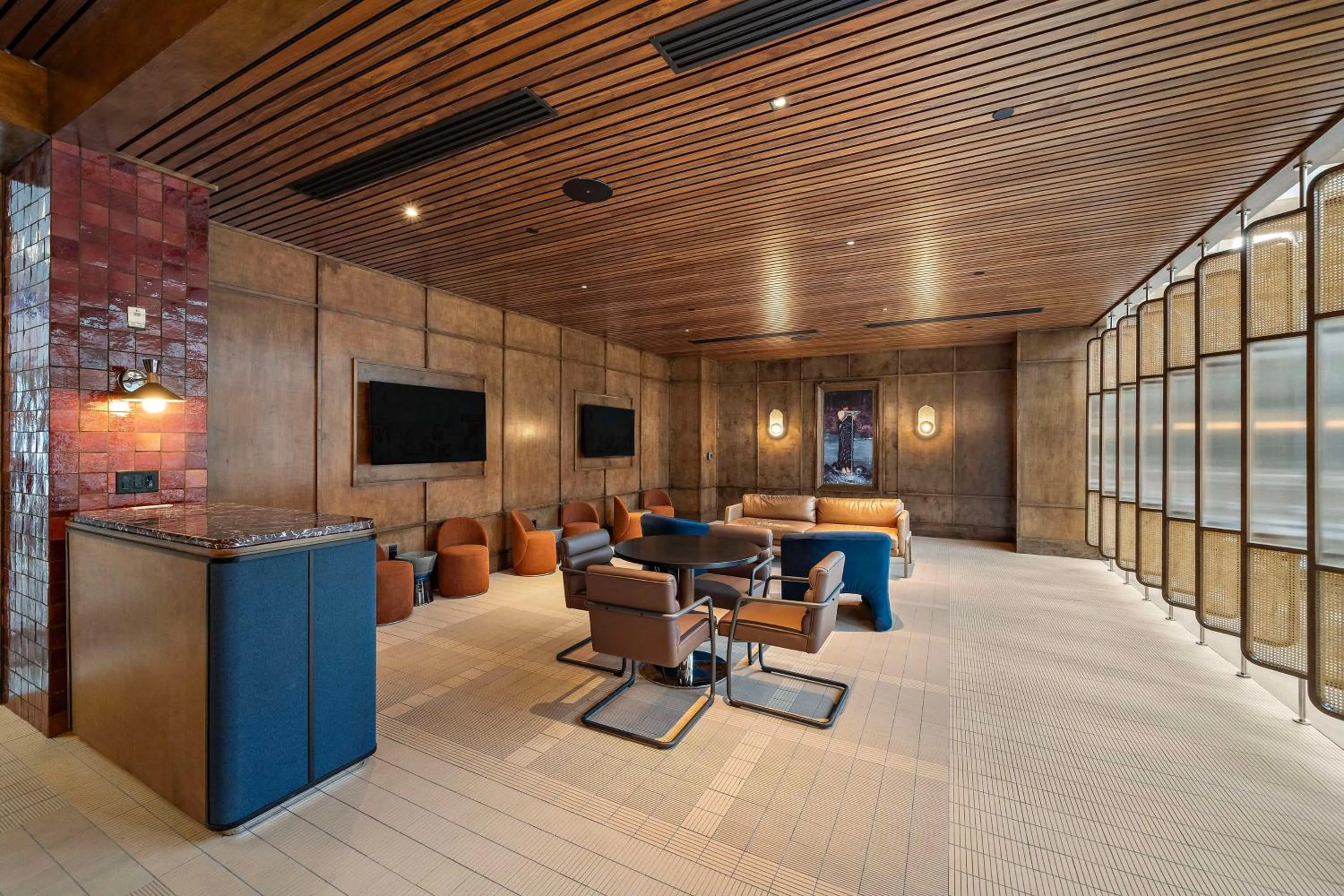 Restaurant/places to eat in Hilton College Station & Conference Center