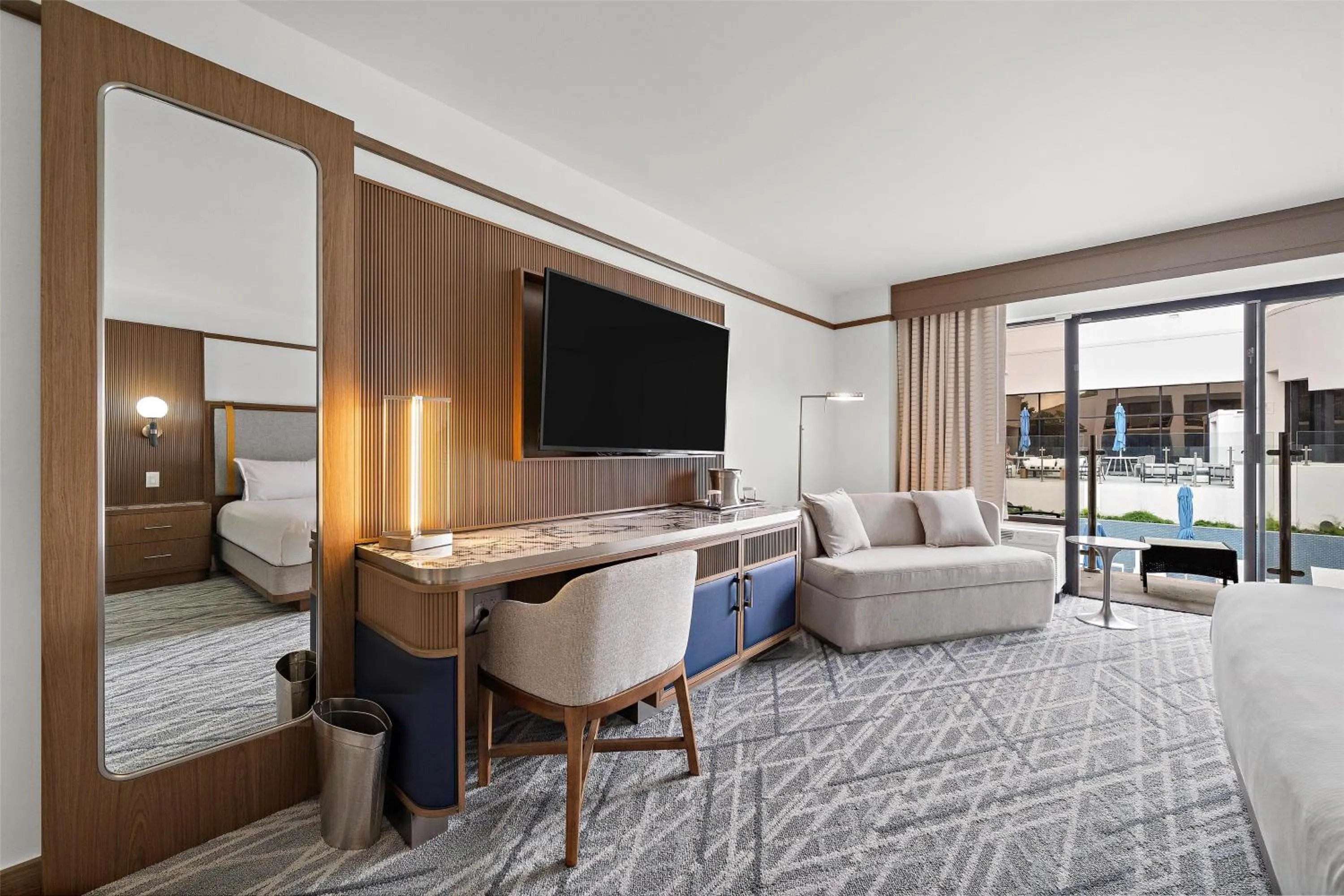 Bedroom, Bed in Hilton College Station & Conference Center