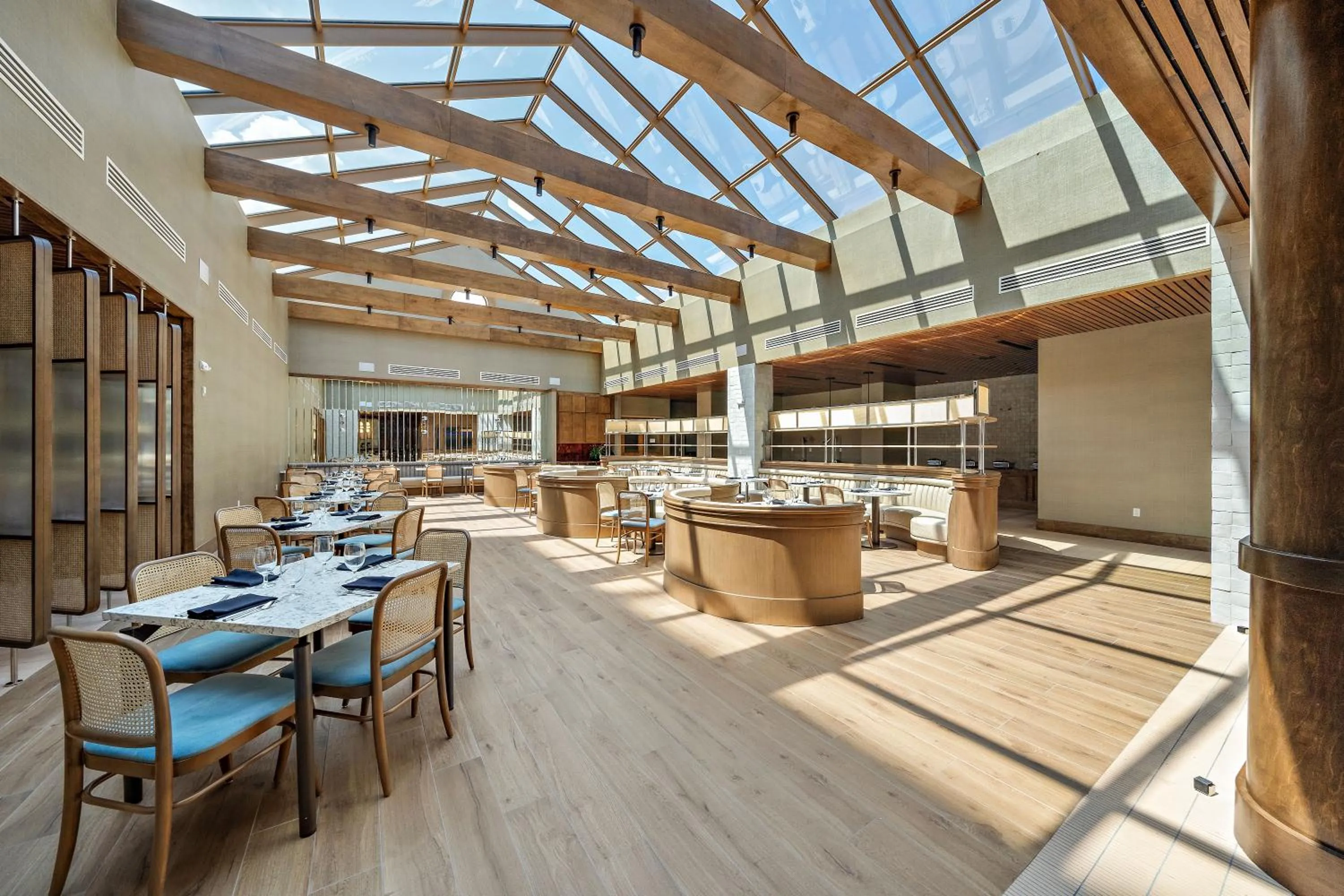 Restaurant/places to eat in Hilton College Station & Conference Center