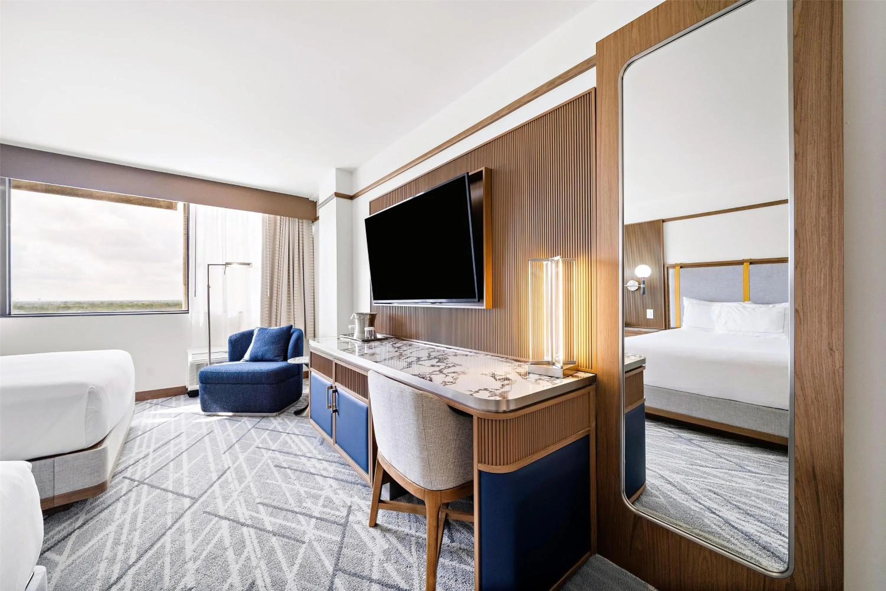 Bedroom, Bed in Hilton College Station & Conference Center