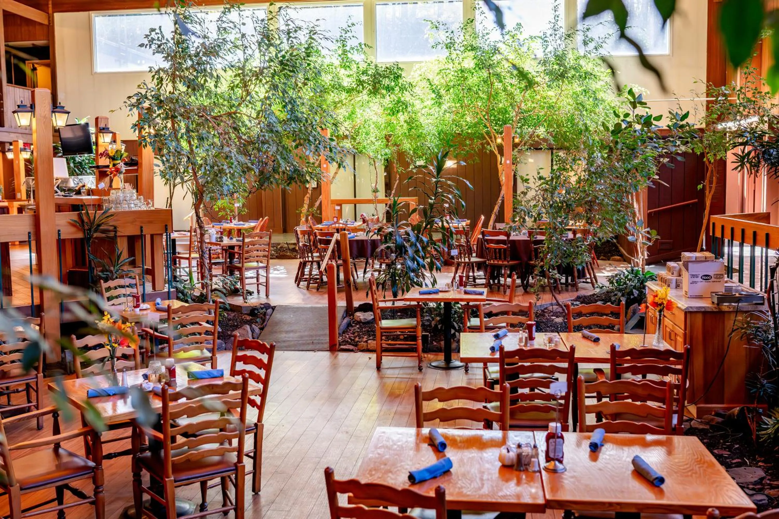 Restaurant/places to eat in Fireside Inn & Suites West Lebanon