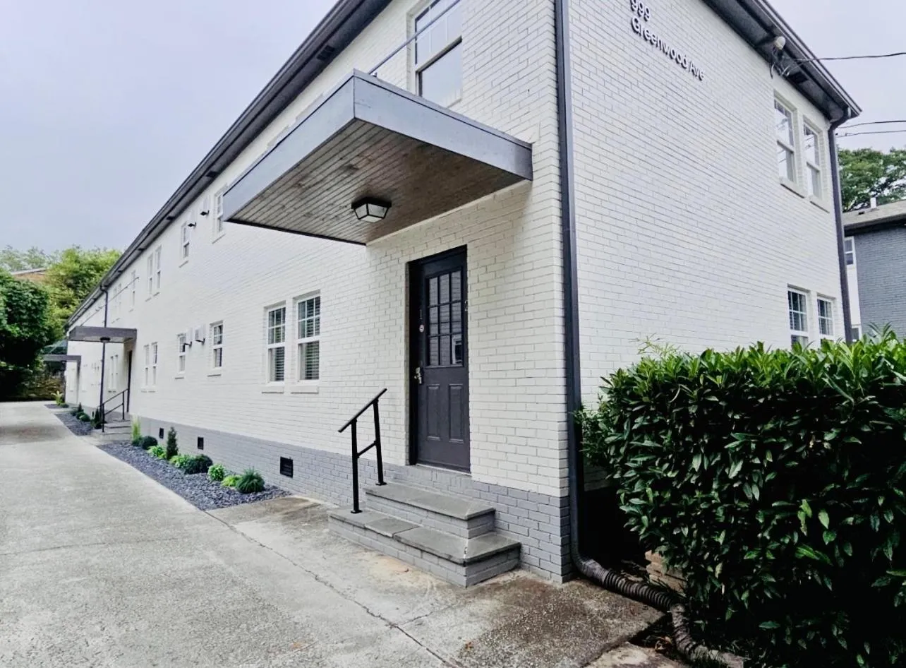 Stylish OneBedroom in Popular Virginia Highland 3miles to Mercedes Benz stadium