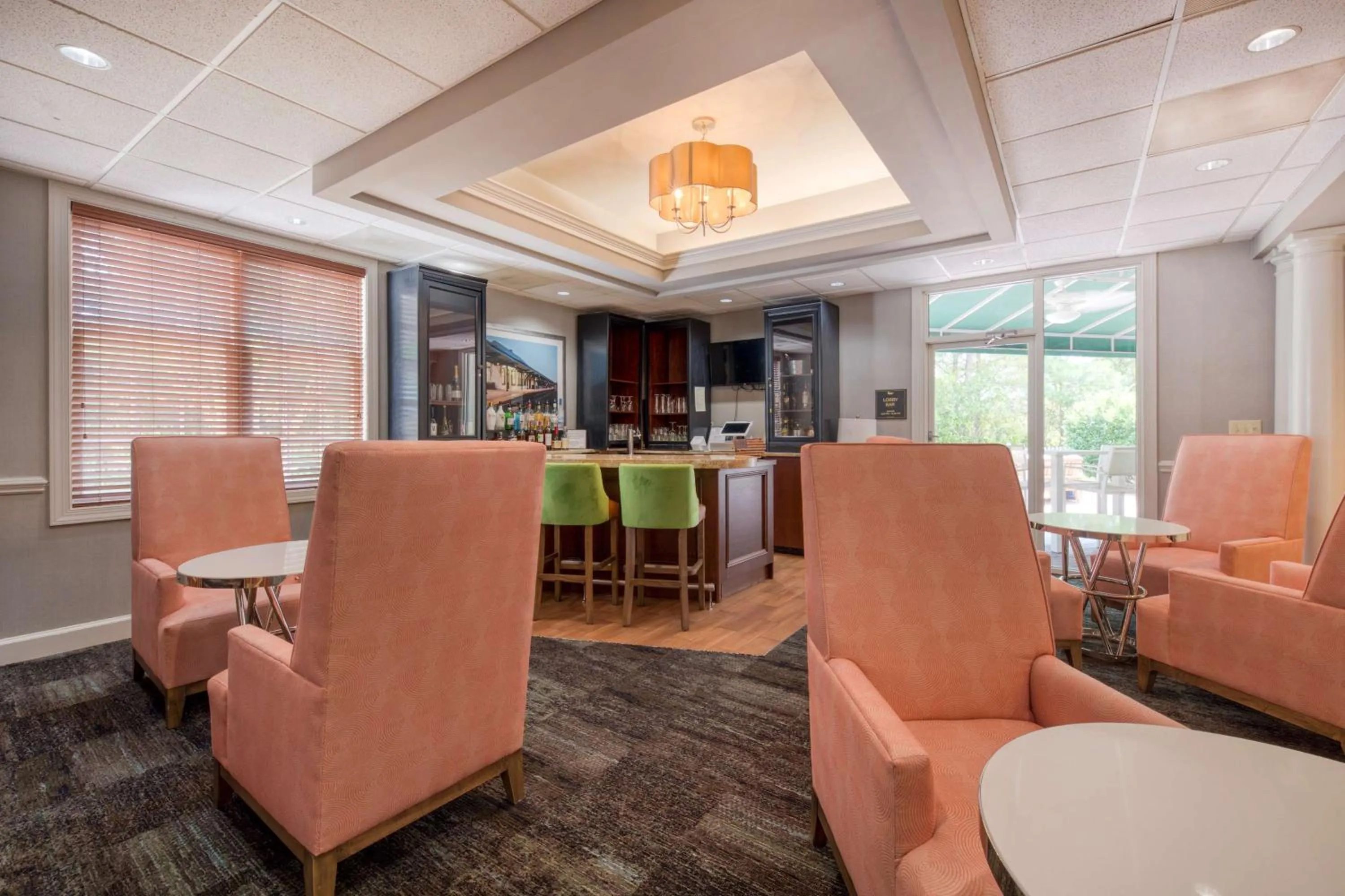 Lounge or bar in Homewood Suites by Hilton Olmsted Village