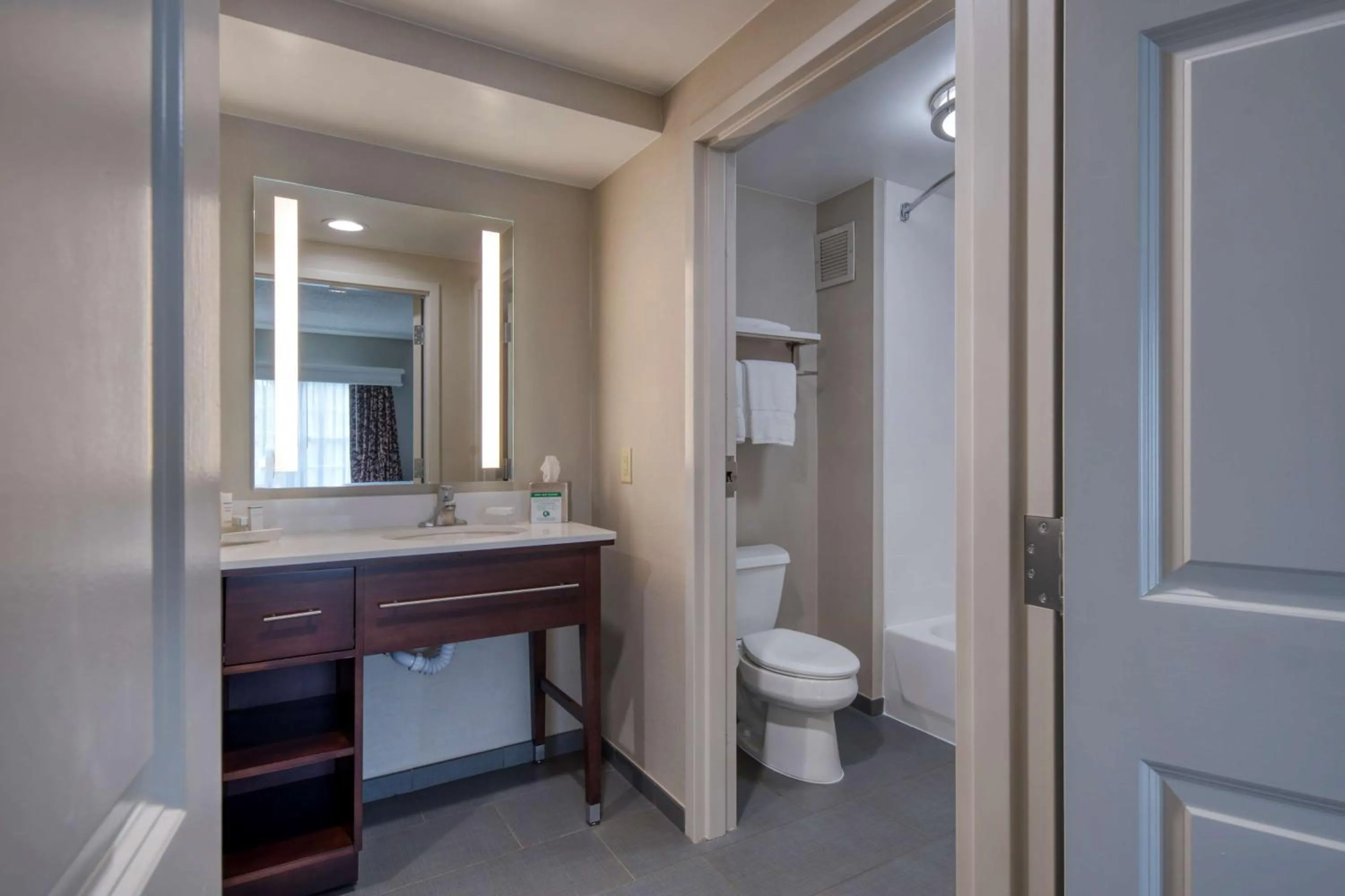 Bathroom in Homewood Suites by Hilton Olmsted Village