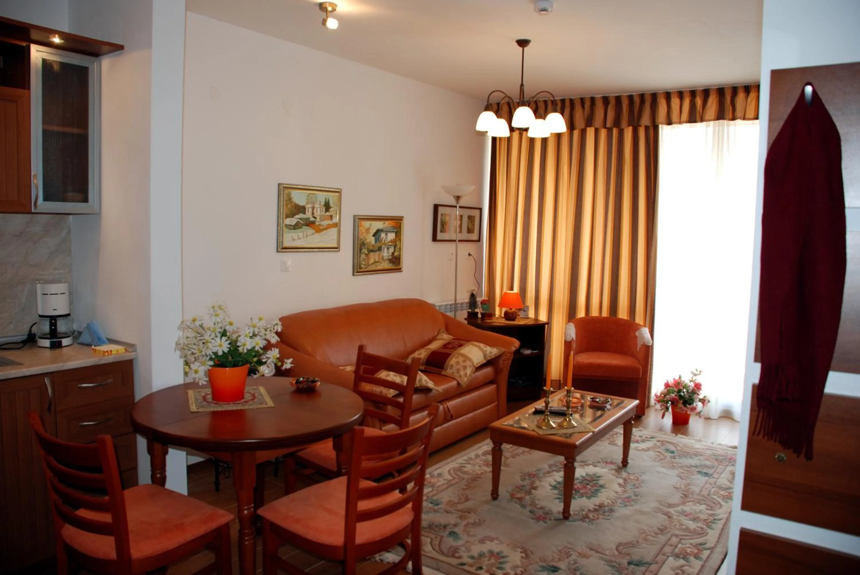 Living room in Elegant Lux Hotel