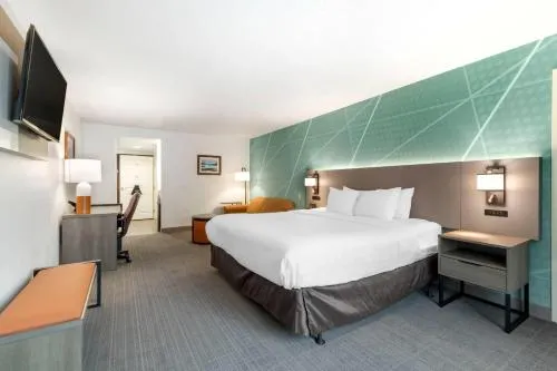 Comfort Inn & Suites Lake George