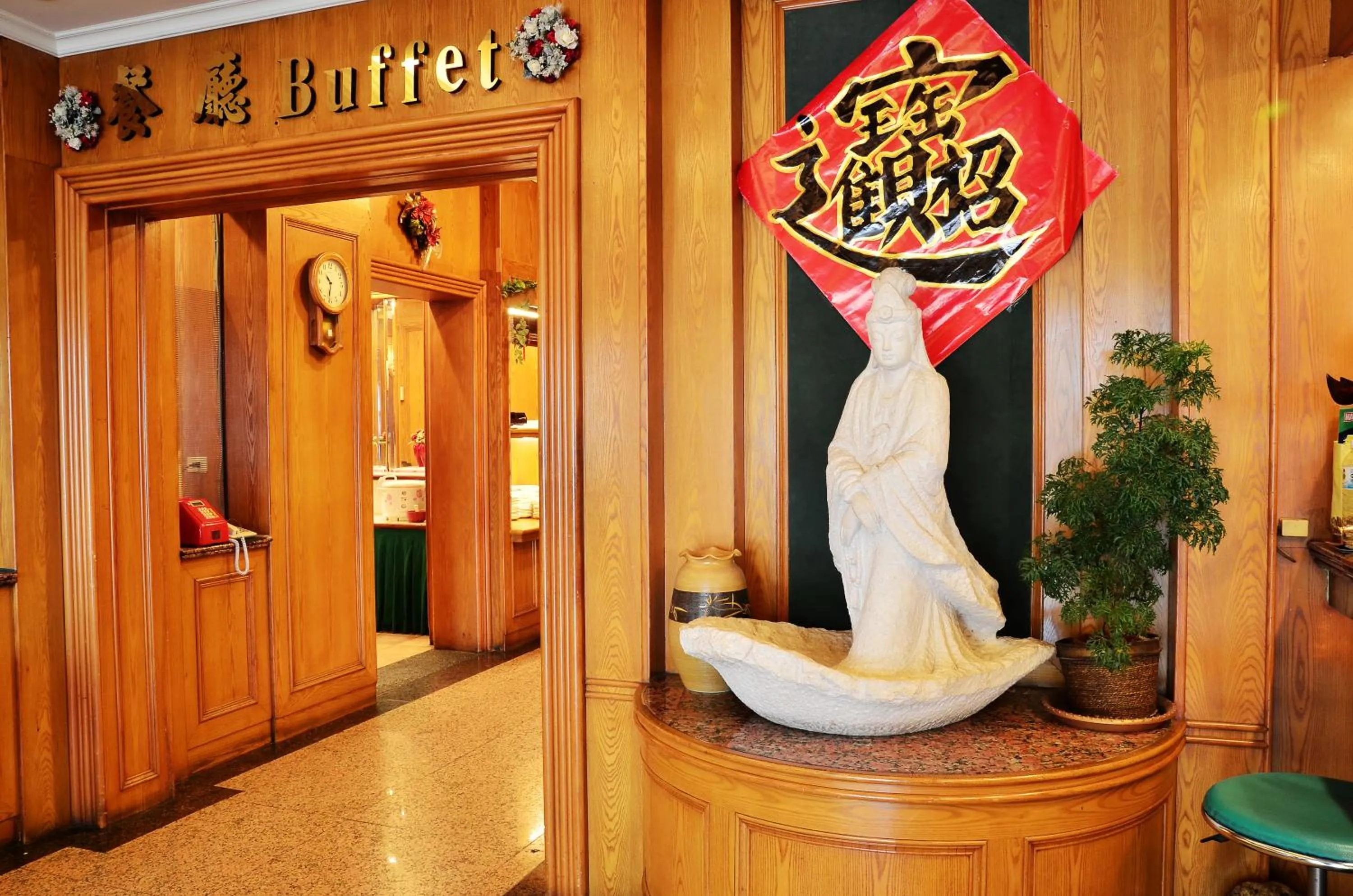 Restaurant/places to eat in Family Hotel - Linsen