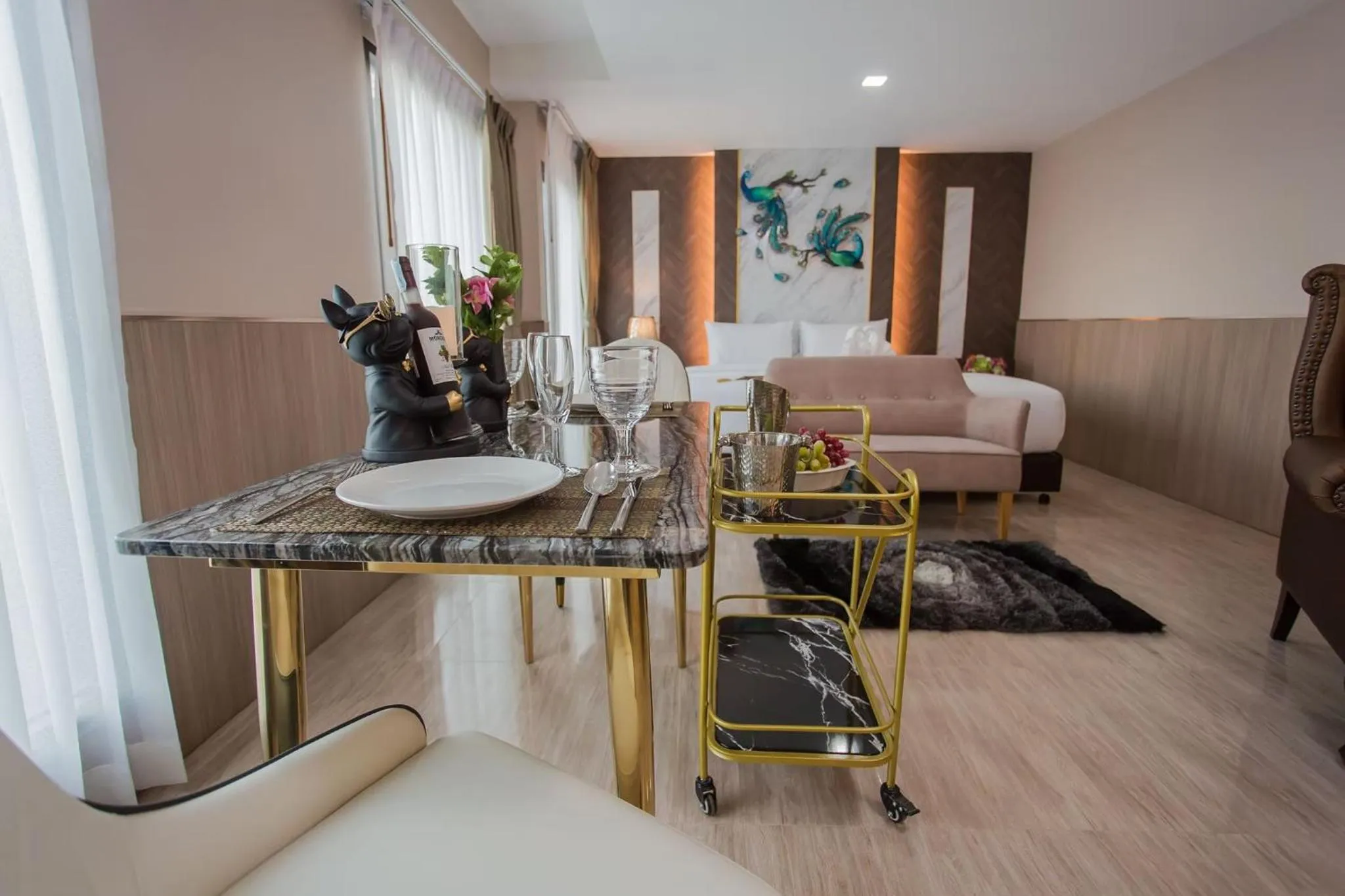 Bed in Sasi Nonthaburi Hotel