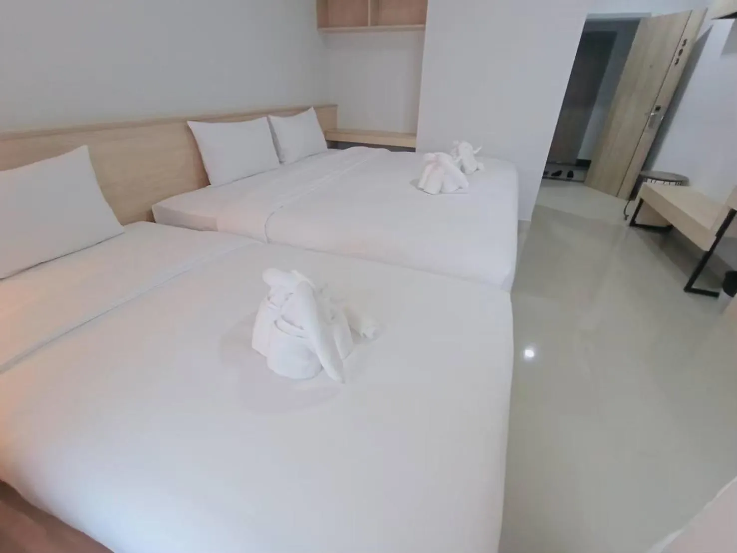 Bed in Sasi Nonthaburi Hotel