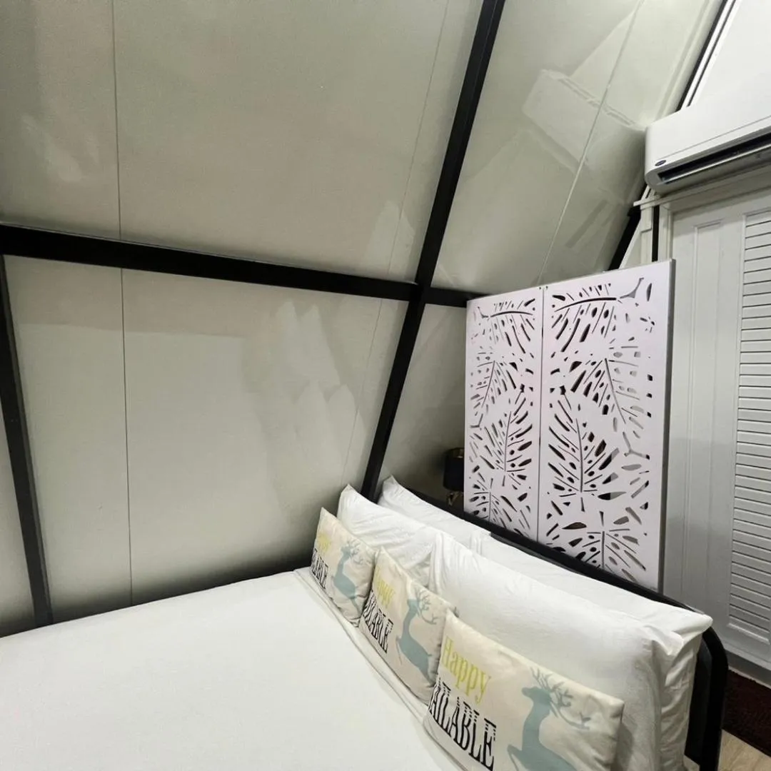 Bed in Sasi Nonthaburi Hotel