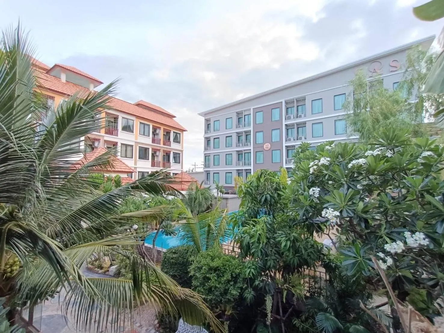 Sasi Nonthaburi Hotel