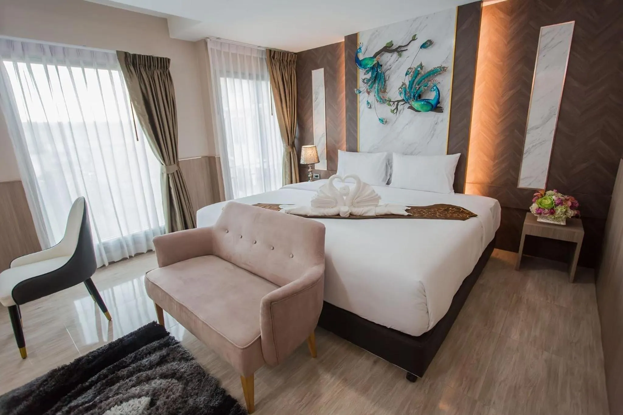 Bed in Sasi Nonthaburi Hotel