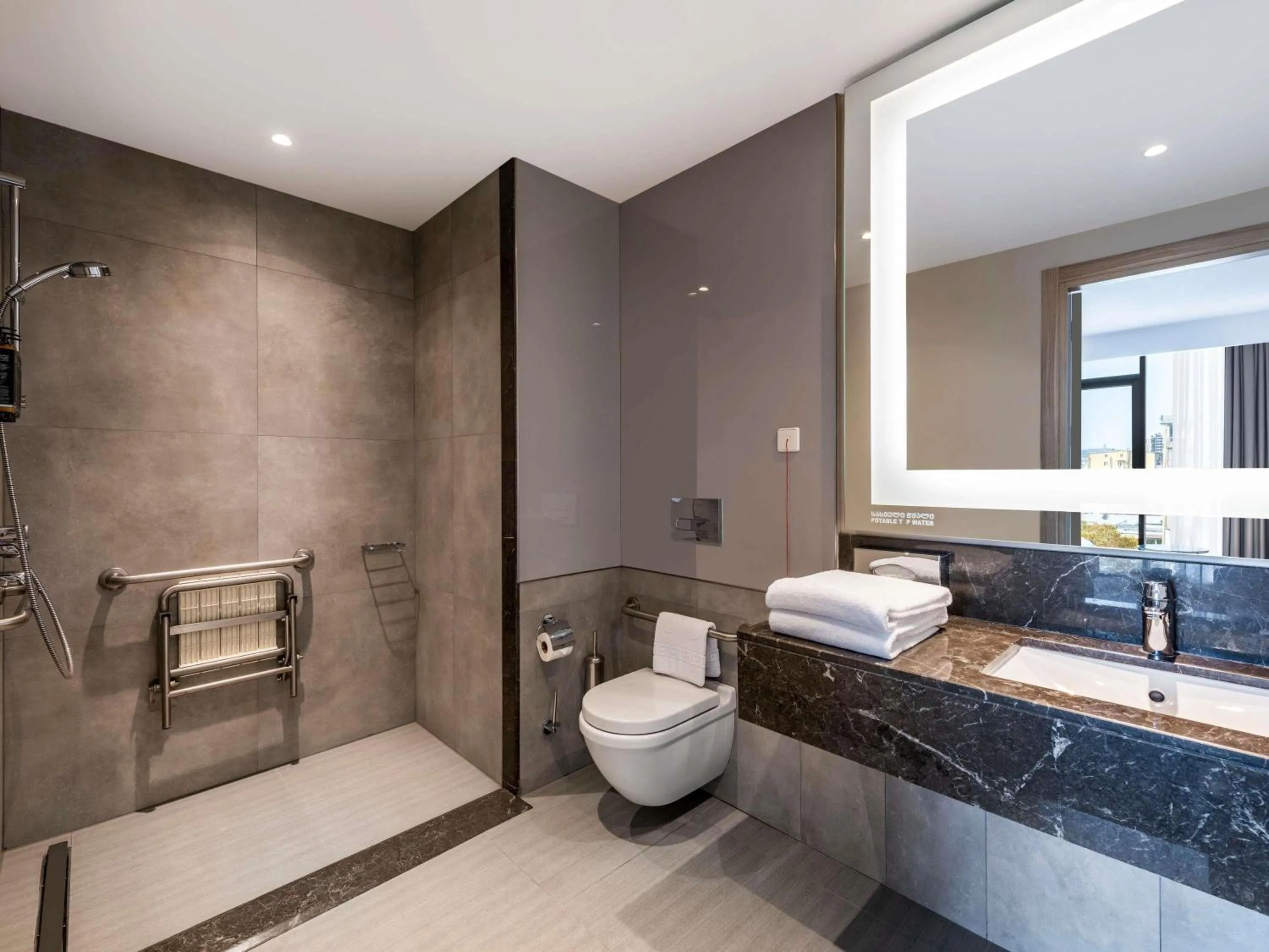 Bedroom in Tbilisi Saburtalo Hotel by Mercure