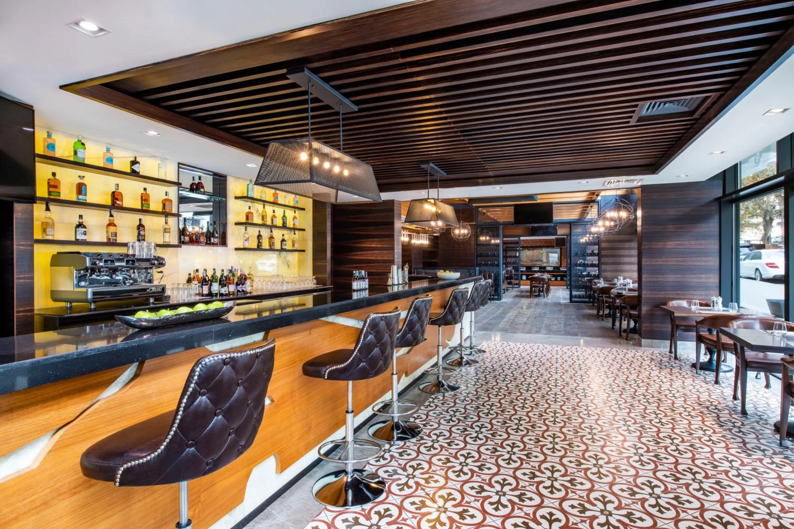 Lounge or bar in Tbilisi Saburtalo Hotel by Mercure