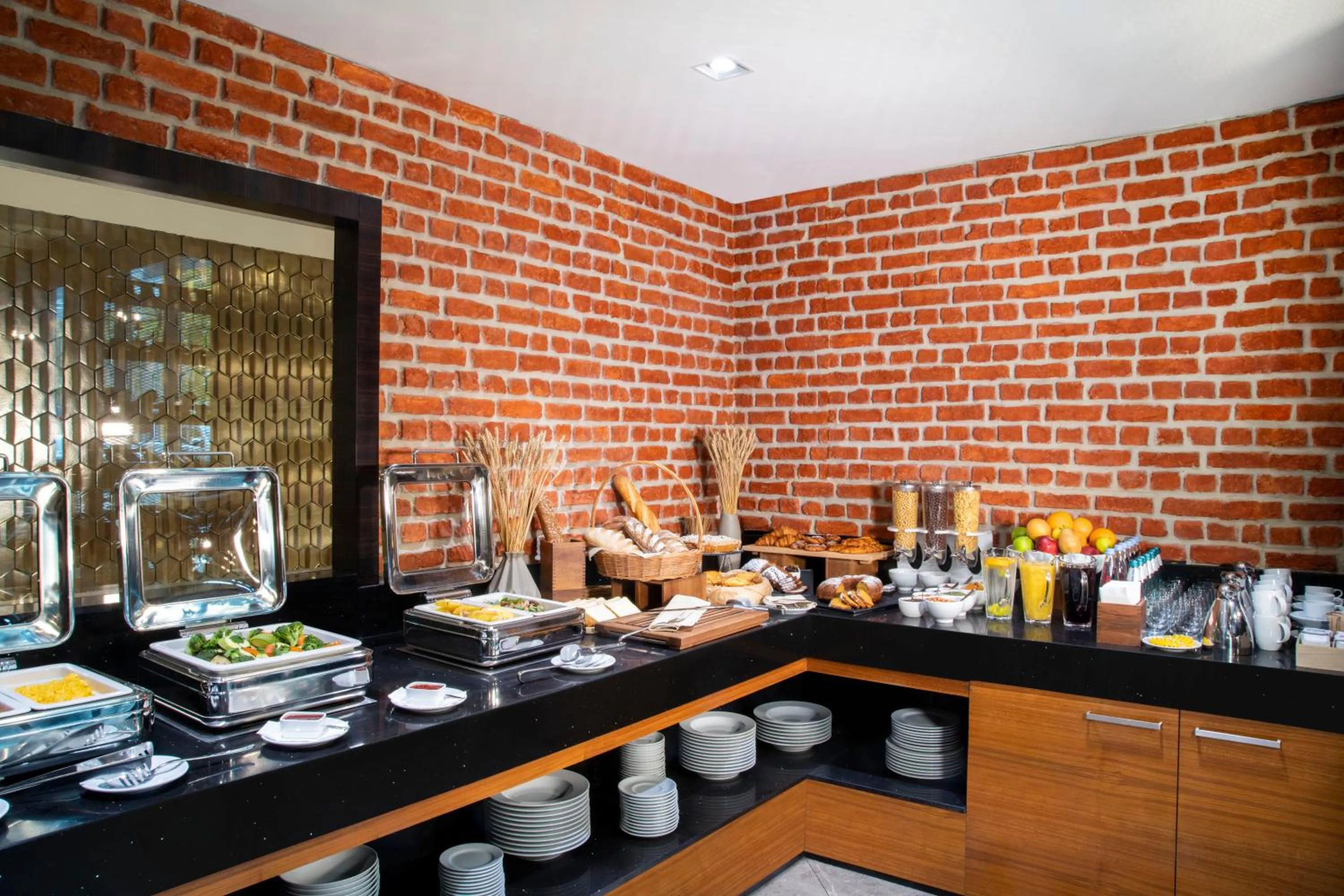 Food and drinks in Tbilisi Saburtalo Hotel by Mercure