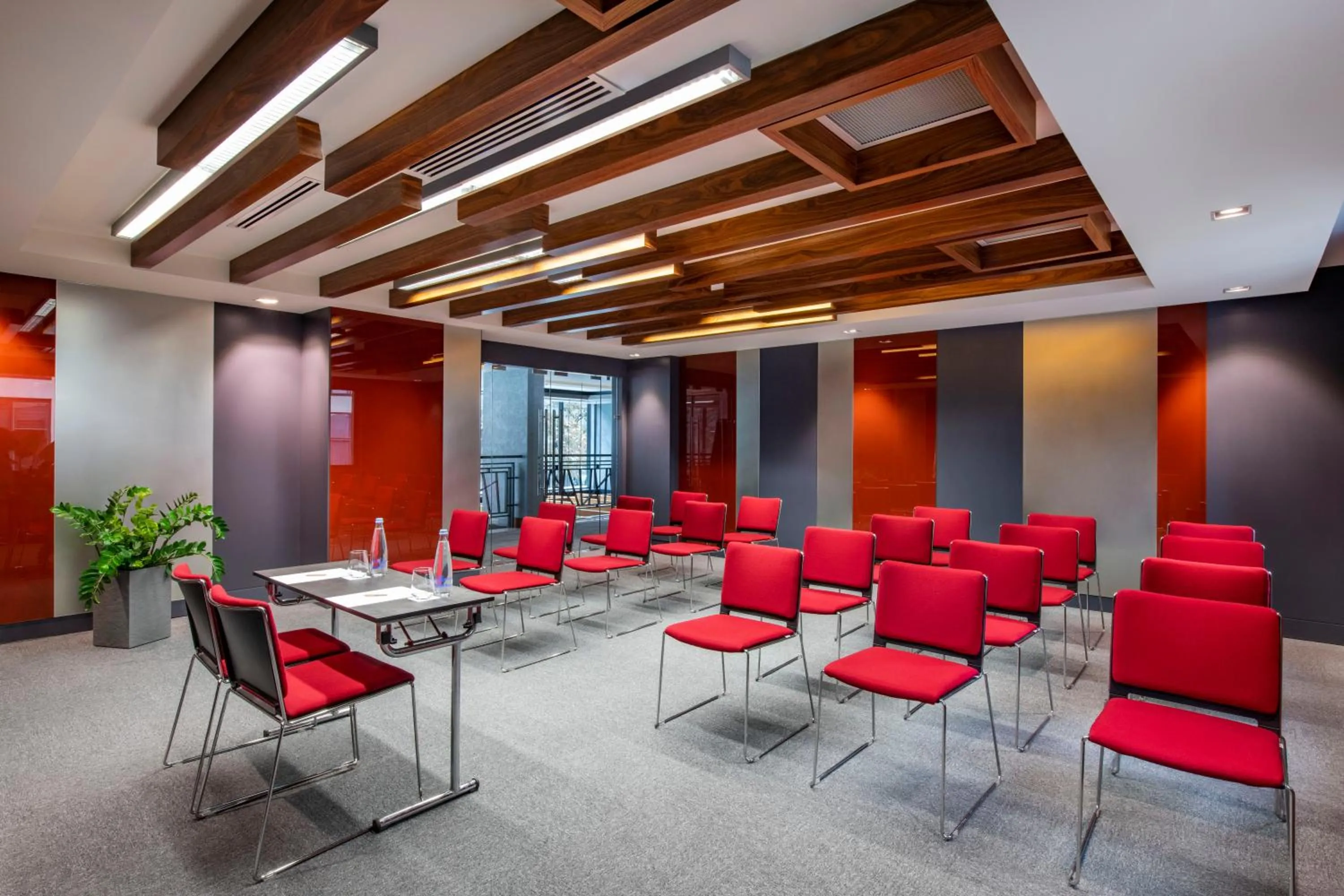 Meeting/conference room in Tbilisi Saburtalo Hotel by Mercure