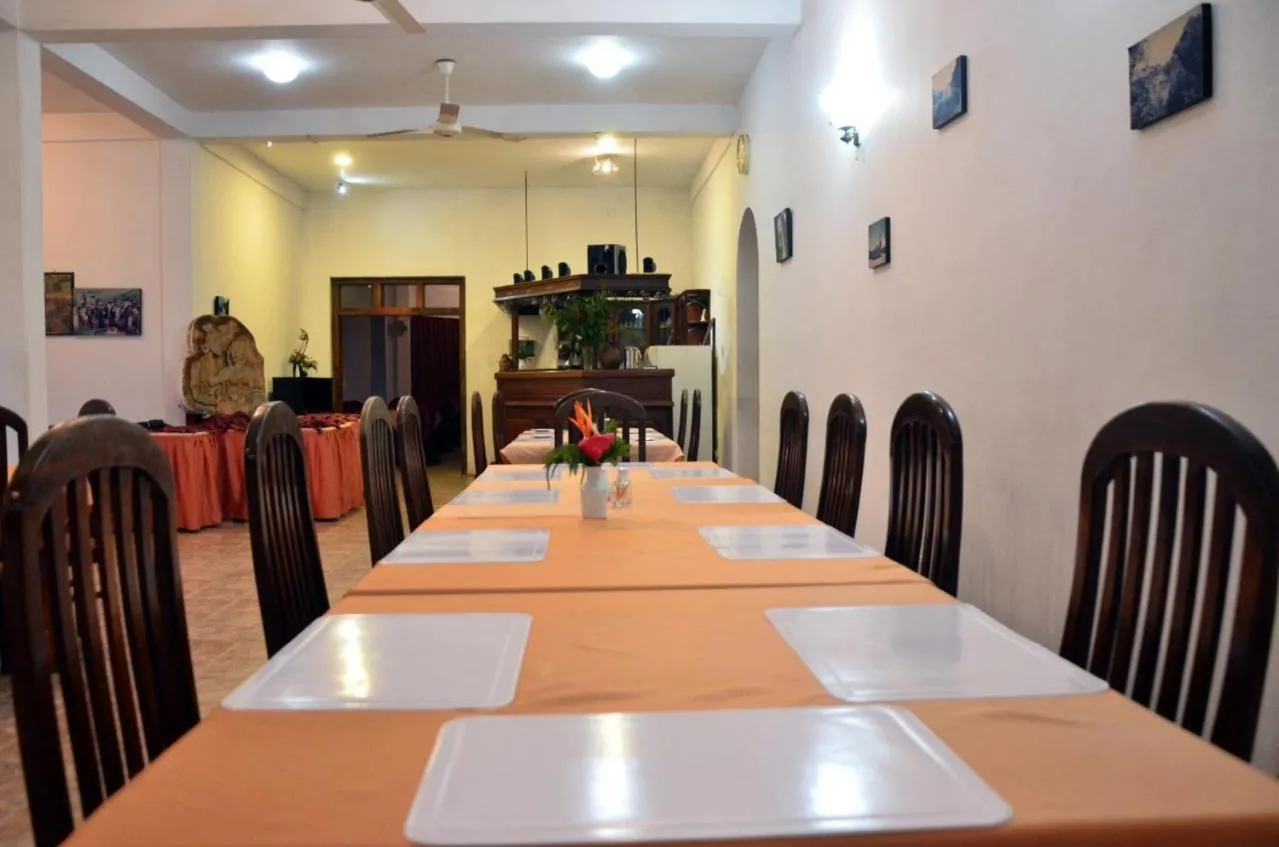Hotel Breeta's Garden