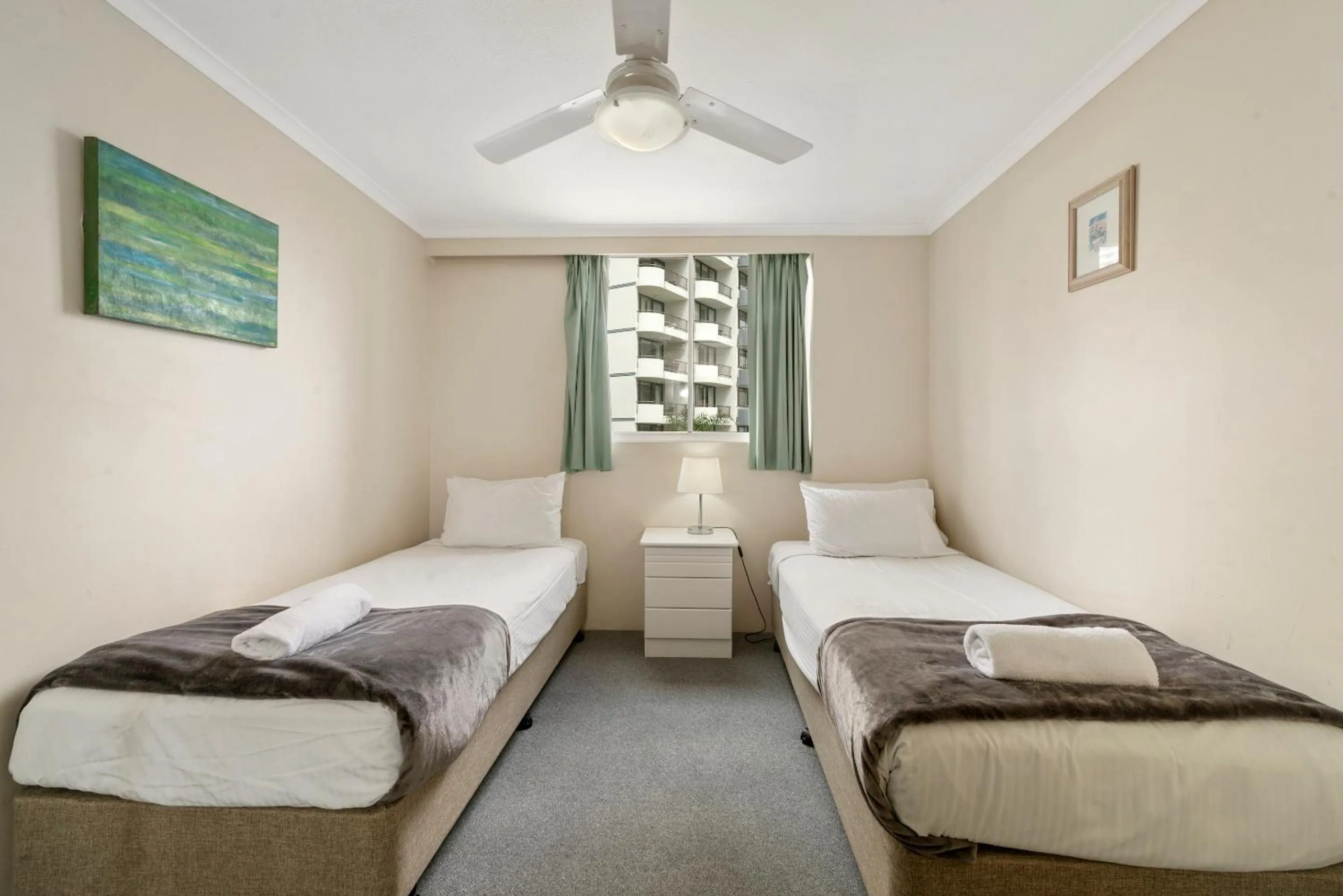 Bed in Sandpiper Broadbeach