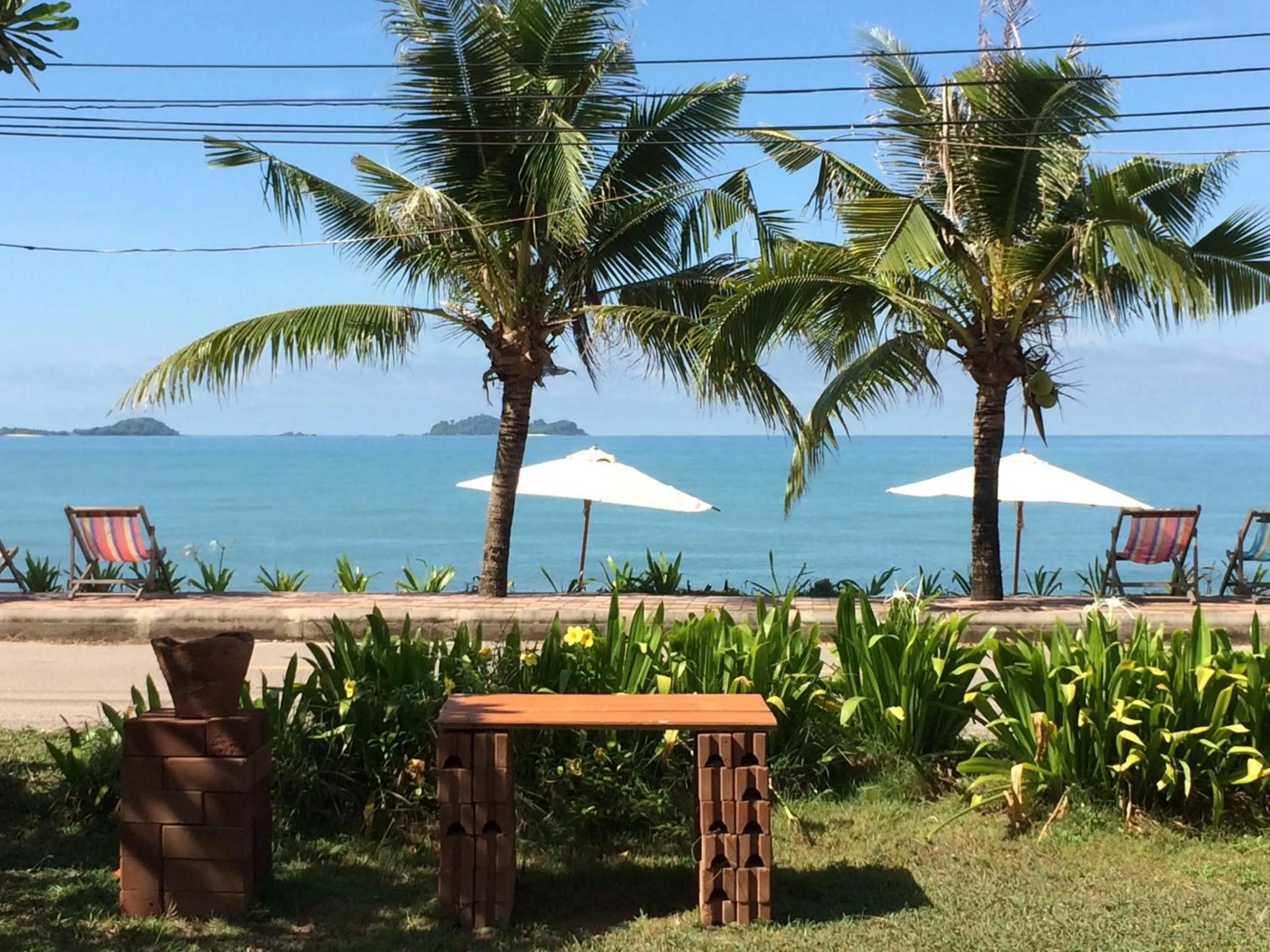 Beach in Ruen Thai Rim Haad