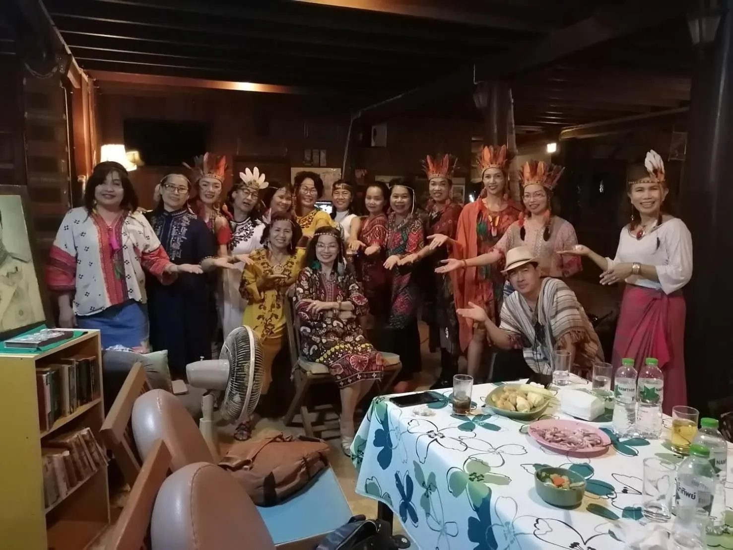 Restaurant/places to eat in Ruen Thai Rim Haad