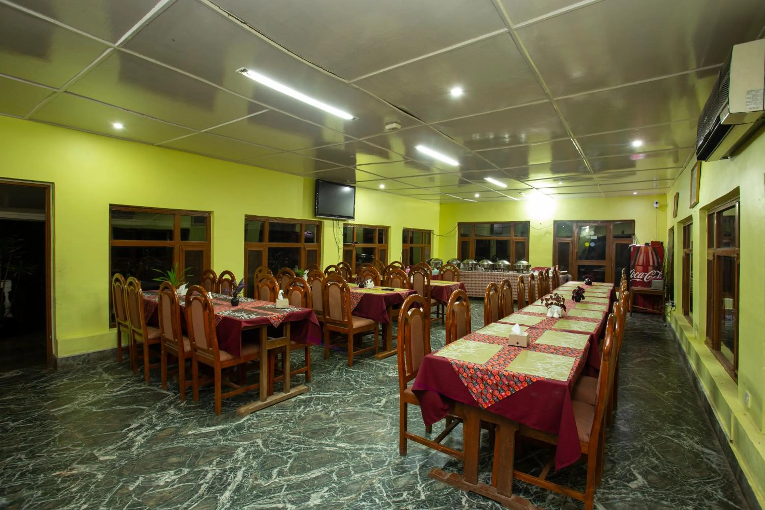 Restaurant/places to eat in Bandipur Mountain Resort