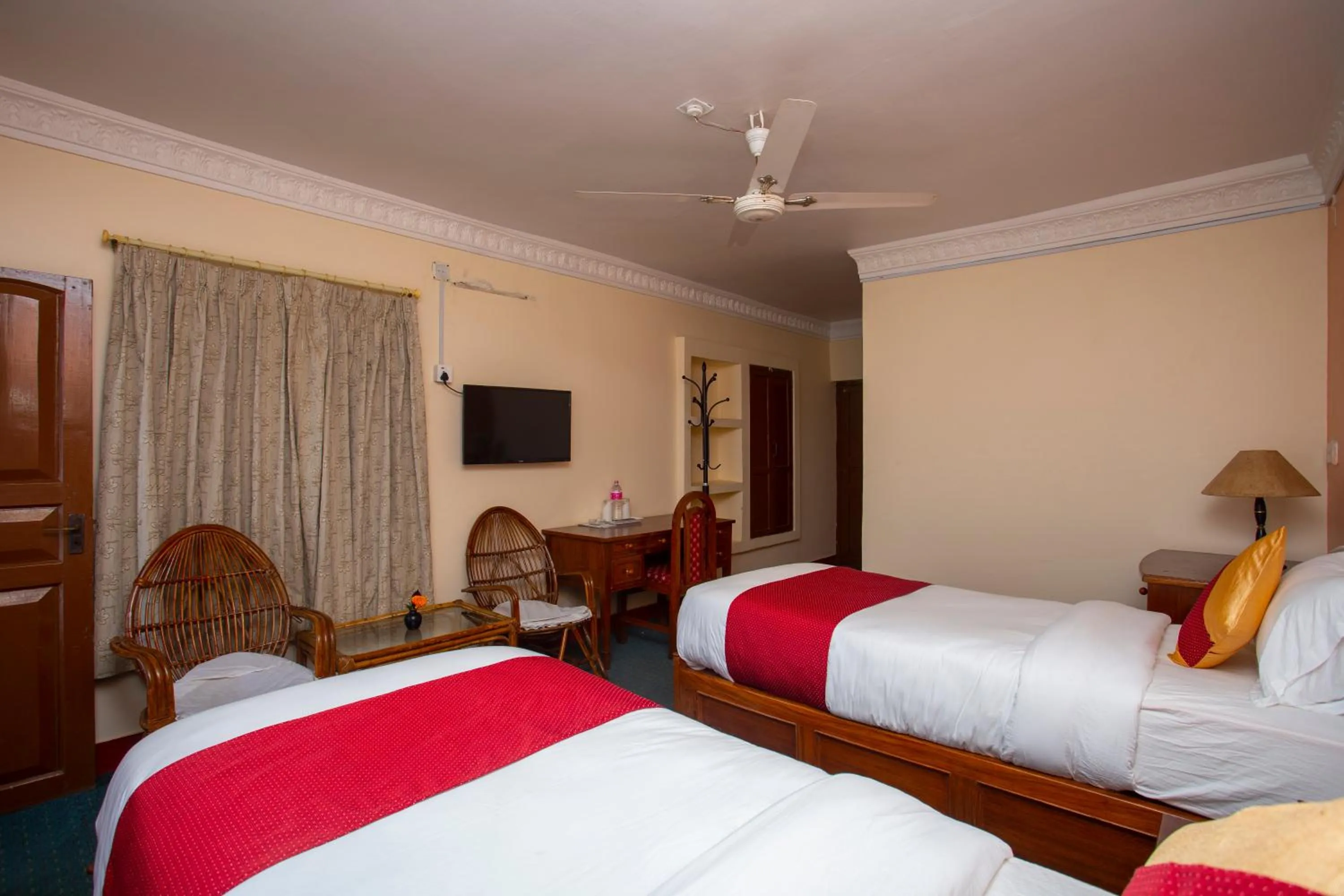 Bedroom, Bed in Bandipur Mountain Resort