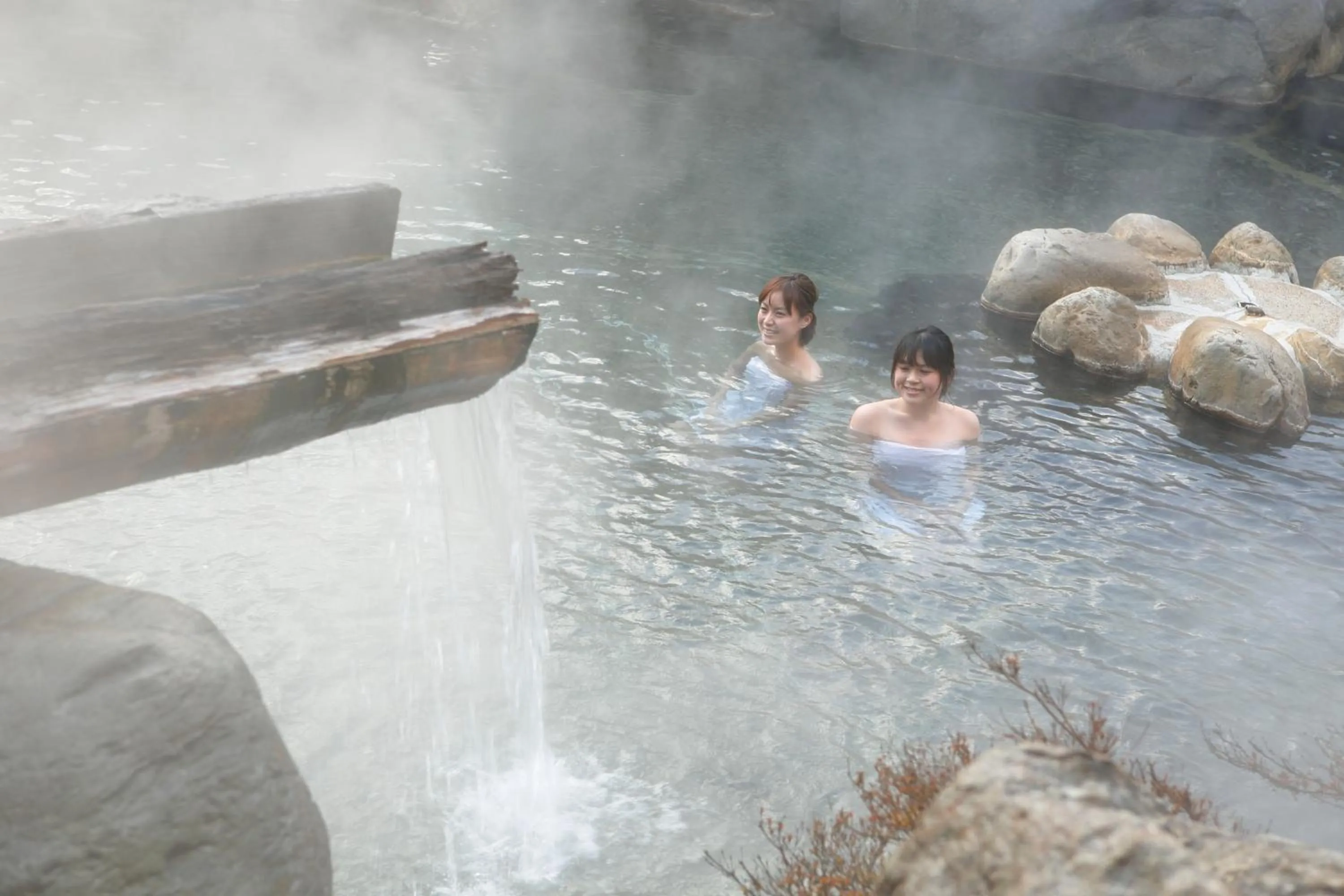 Hot Spring Bath in Hodakaso Yamano Hotel