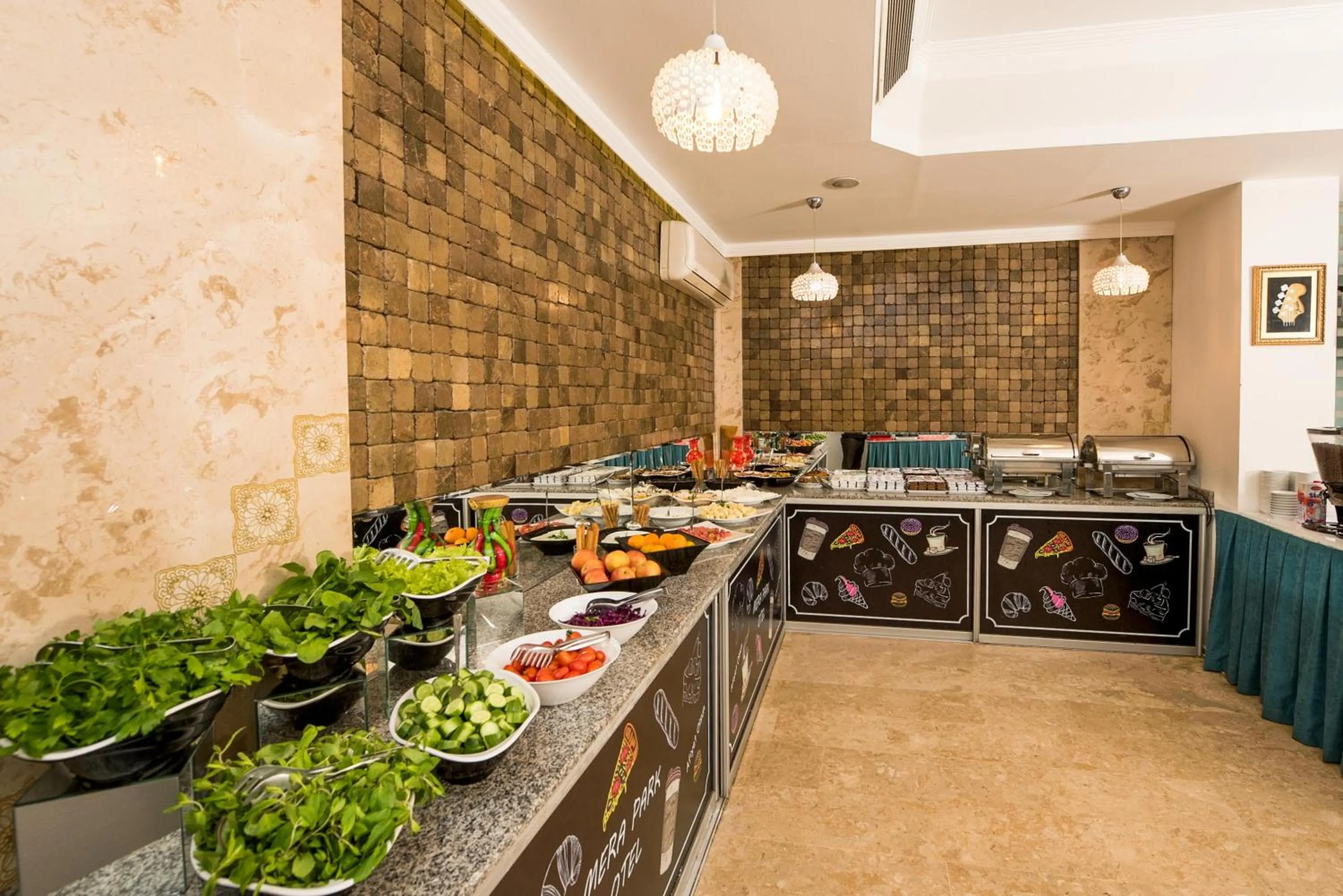 Food and drinks in Mera Park Hotel