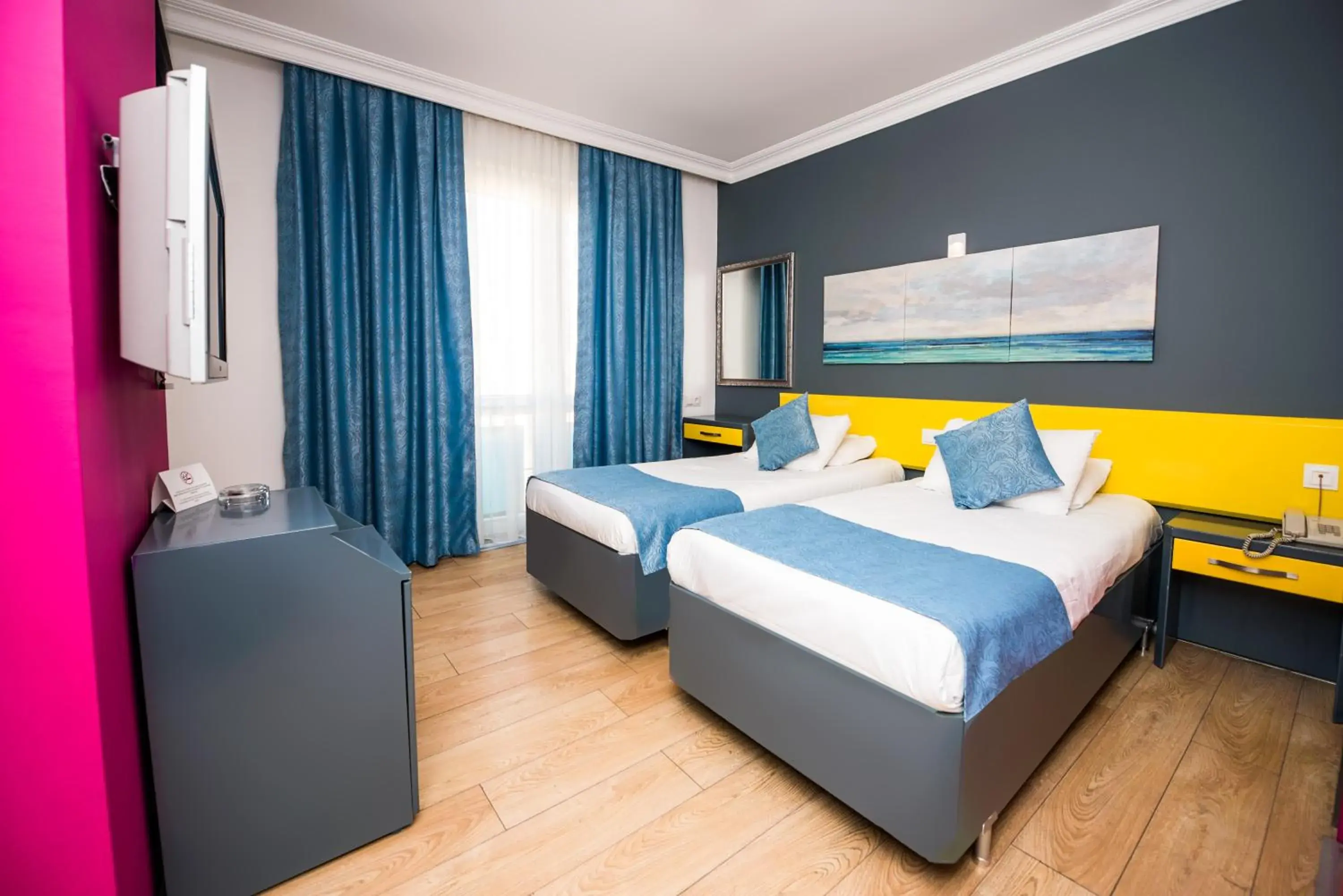 Twin Room - single occupancy in Mera Park Hotel Twin Room - single occupancy in Mera Park Hotel