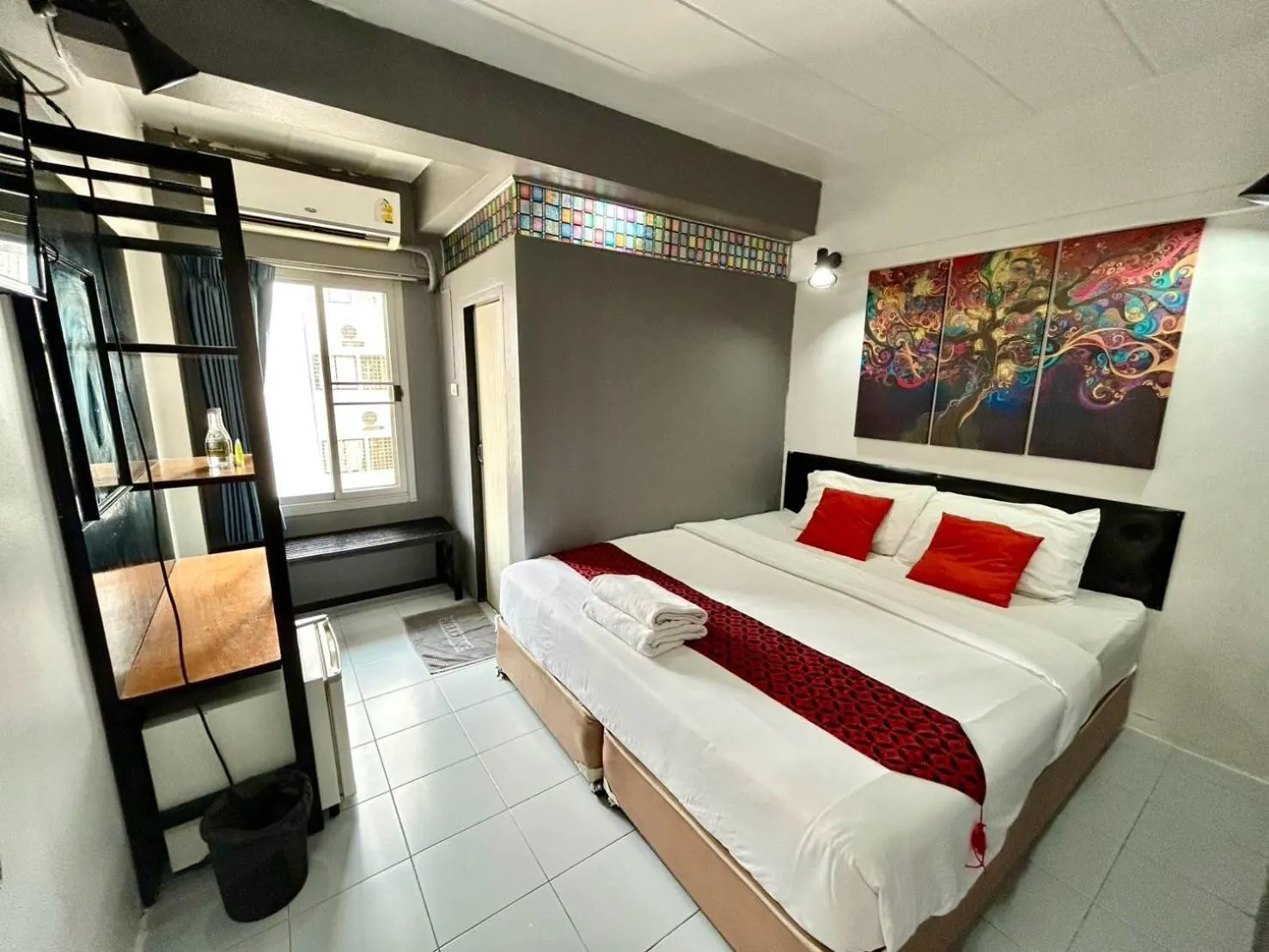 Bedroom, Bed in Khaosan Art Hotel