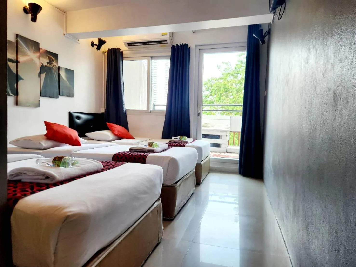 Bed in Khaosan Art Hotel